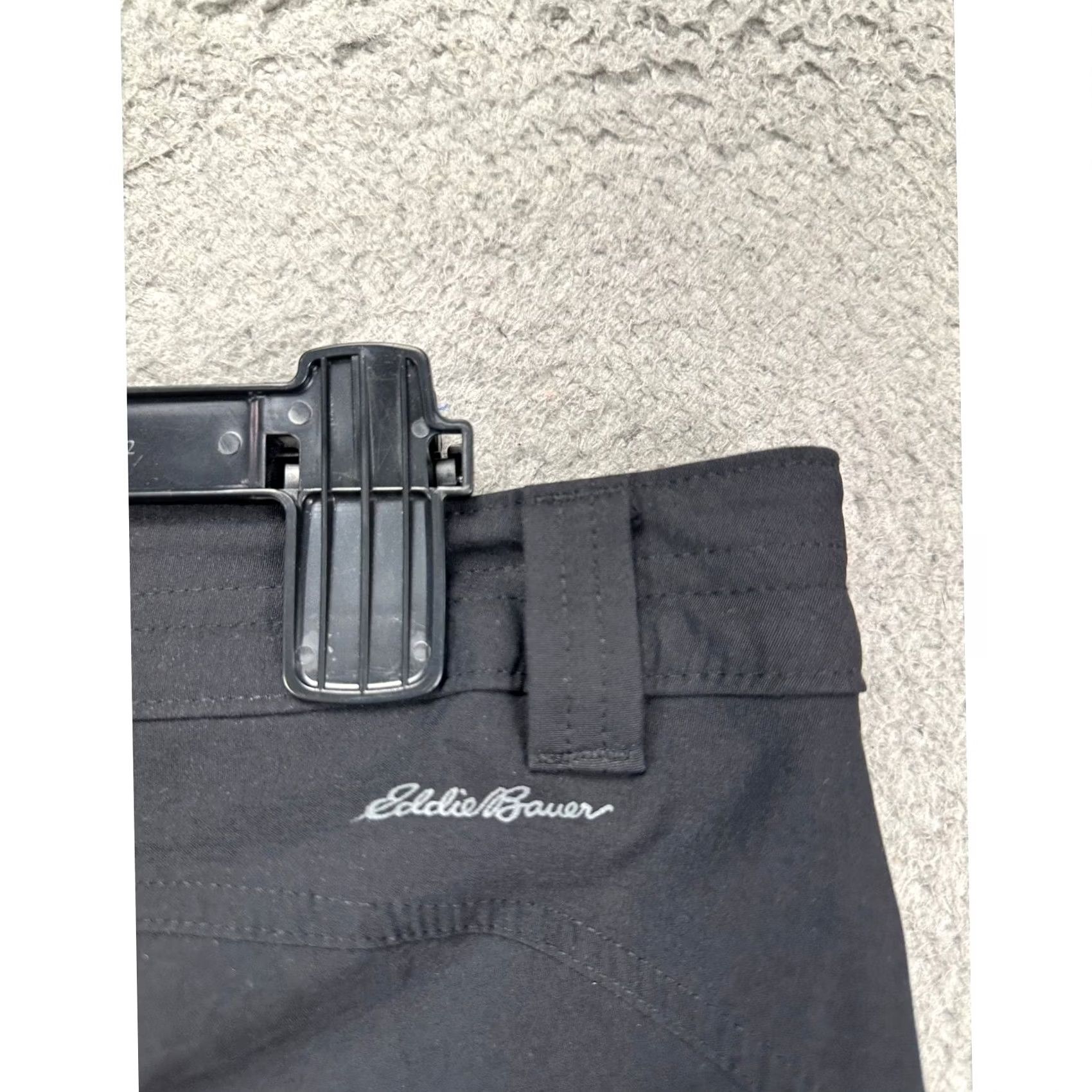 Eddie Bauer Eddie Bauer Womens Pants Capri Cargo Black Nylon Spandex 8 Regular Inseam 21.5in Zipper Pocket Size 30" / US 8 / IT 44 - 5 Thumbnail
