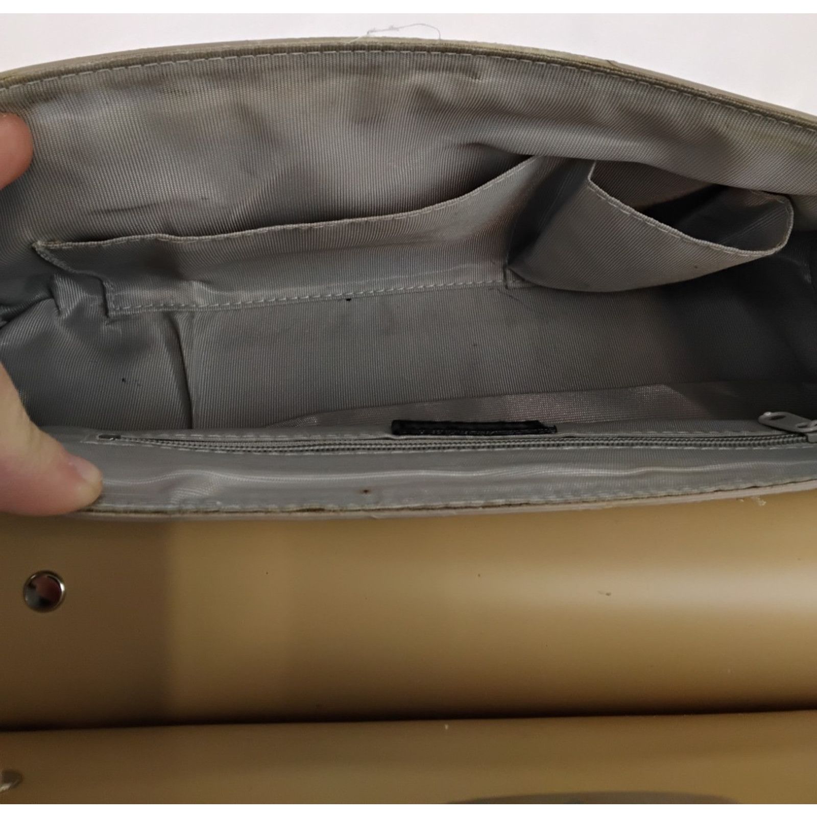 Other Beijo Handbag Taupe Silver PVC Purse & Wallet W/ Dust Bags Size ONE SIZE - 14 Thumbnail