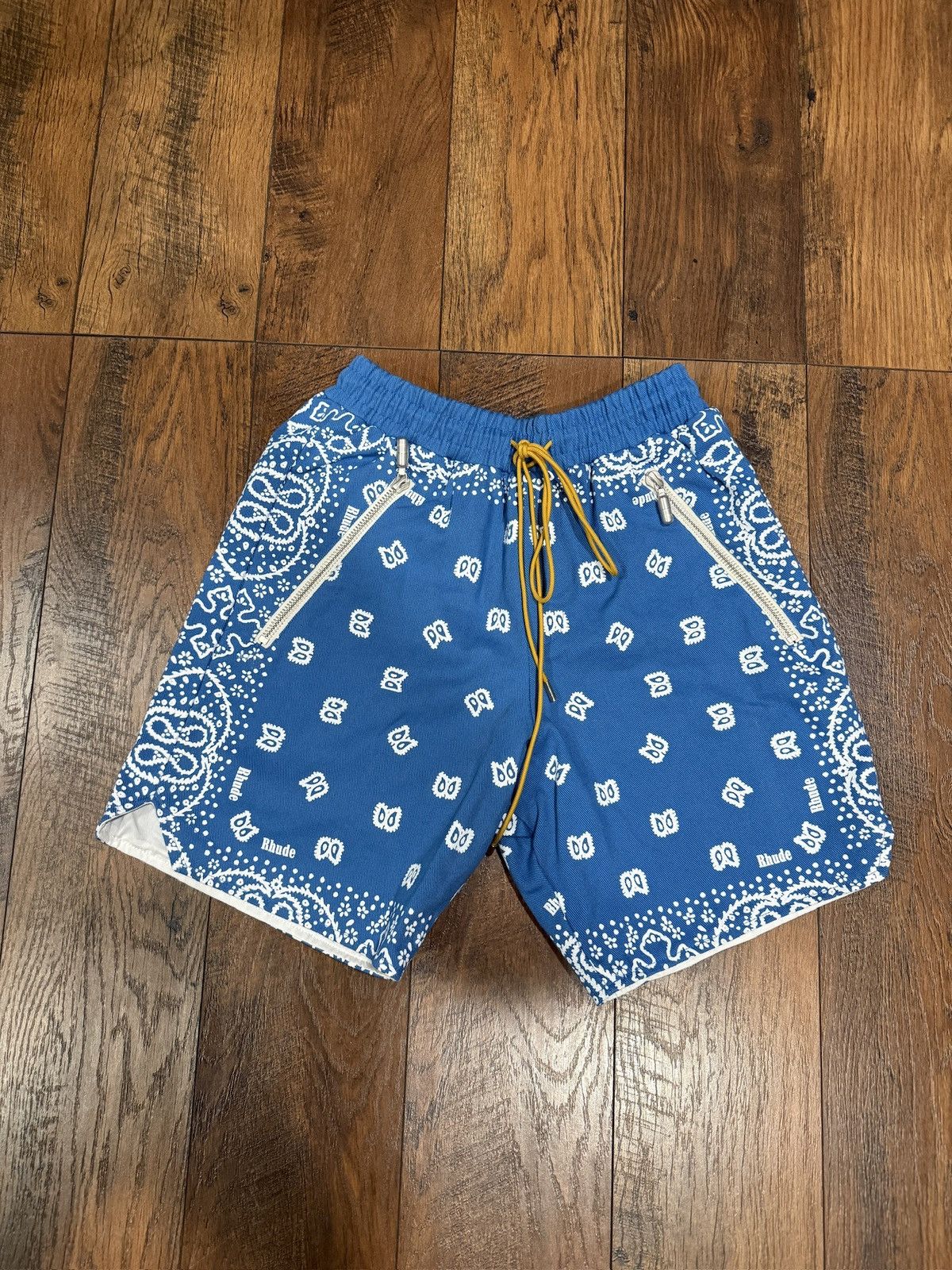 Rhude Rhude Bandana Shorts X Small Size US 28 / EU 44 - 1 Thumbnail