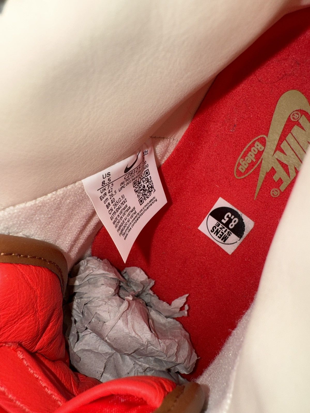 Bodega × Nike Nike Dunk Hi Bodega F&F Size US 8.5 / EU 41-42 - 7 Thumbnail