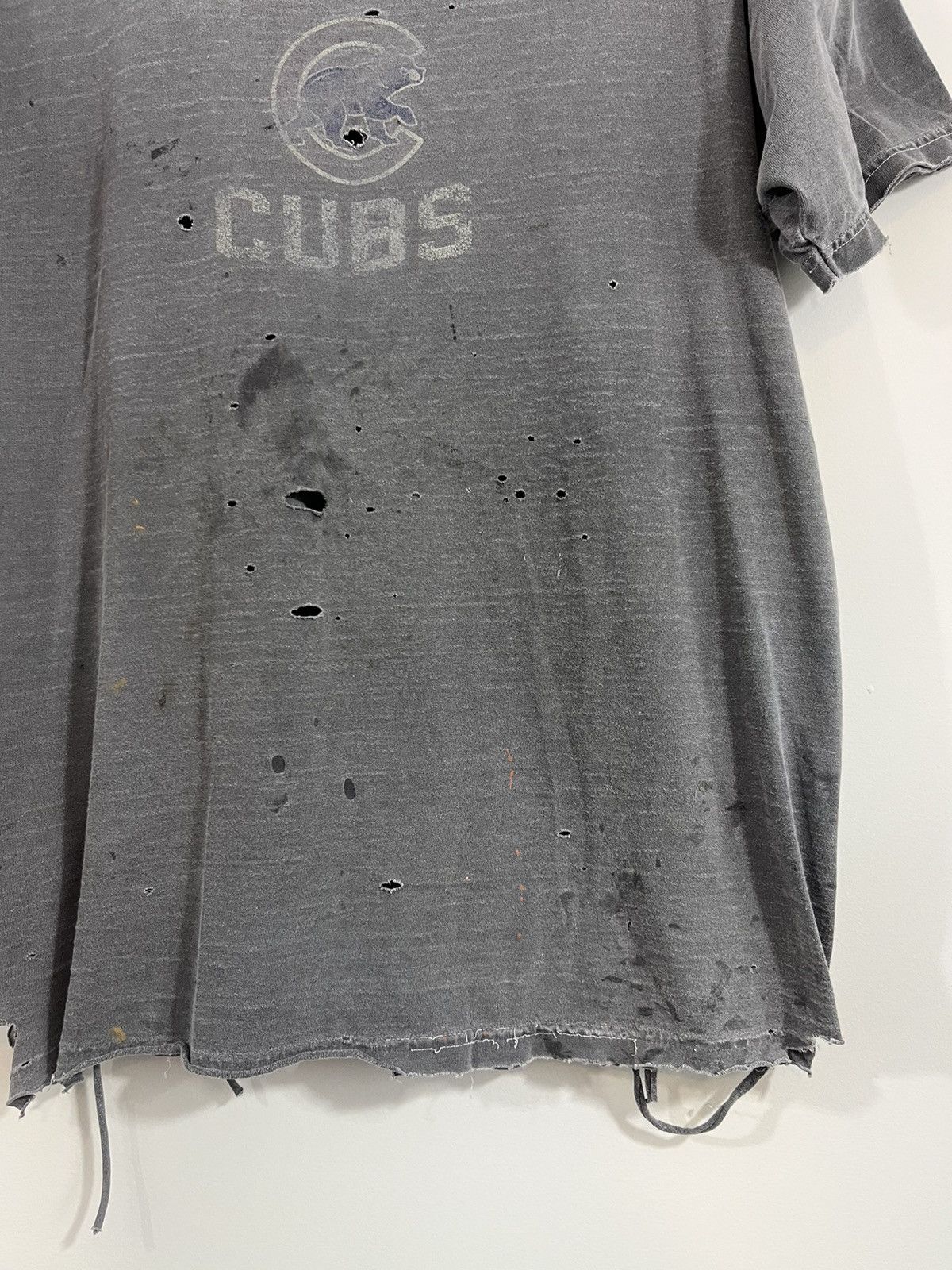 MLB Thrashed Chicago Cubs Sun Faded Baseball Tee Size US XL / EU 56 / 4 - 6 Thumbnail