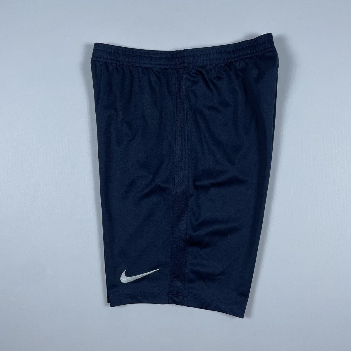 Nike Vintage Nike dri-fit Shorts Size US 30 / EU 46 - 2 Thumbnail