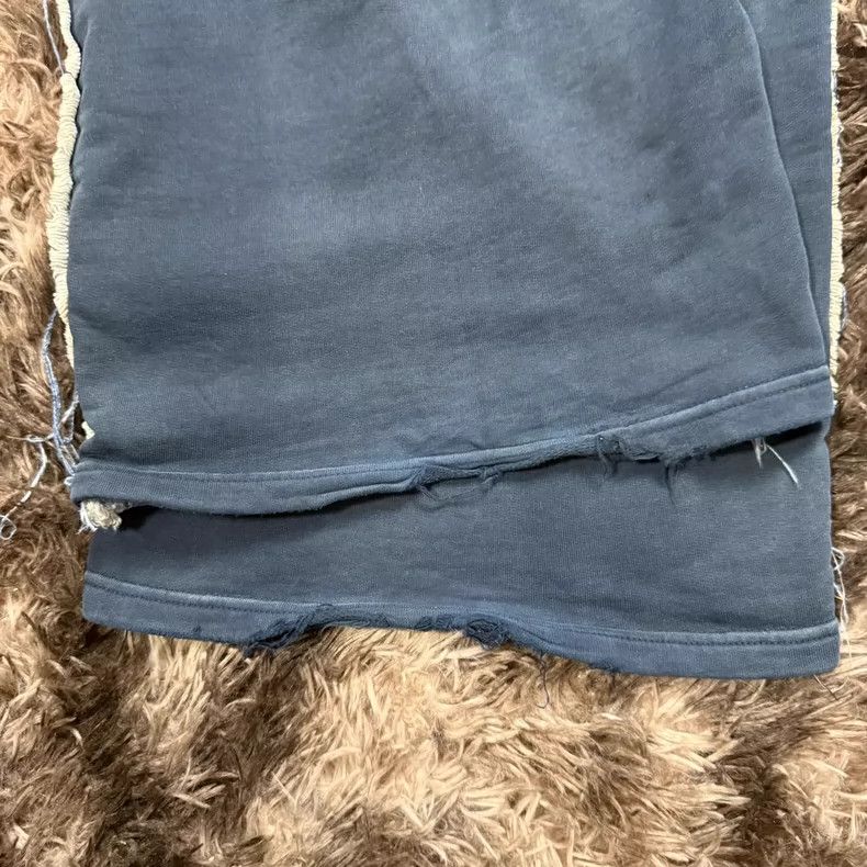 Balenciaga Balenciaga size S Washed and worn-in baggy jeans with fron Size US 27 - 6 Thumbnail