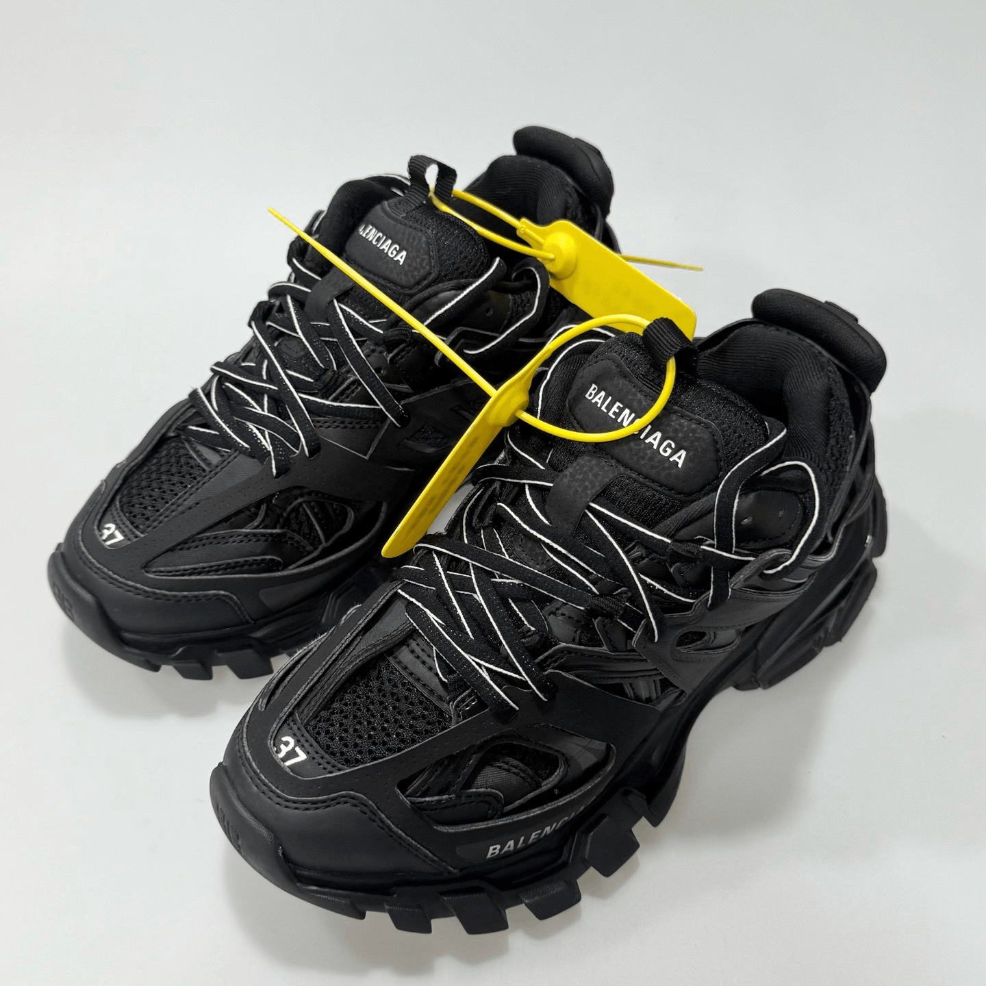 Balenciaga Balenciaga Track Dad Shoes Size US 6 / IT 36 - 1 Thumbnail
