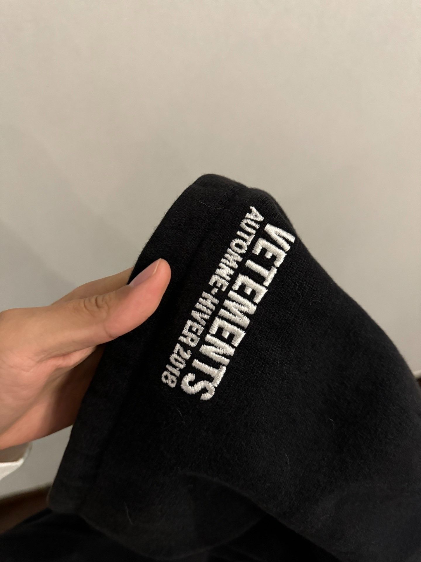 Vetements Vetements Titanic Hoodie 2501-Nextarrow Size US XS / EU 42 / 0 - 6 Thumbnail