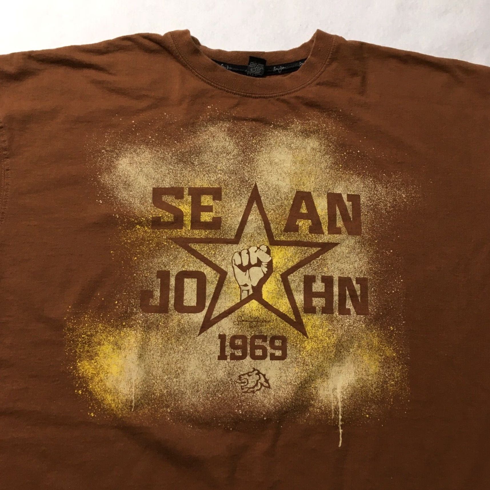 Sean John Sean John T Shirt Mens 3XL Brown Logo Graphic Short Sleeve Vintage / Modern Tee Mens Size US XXL / EU 58 / 5 - 2 Thumbnail
