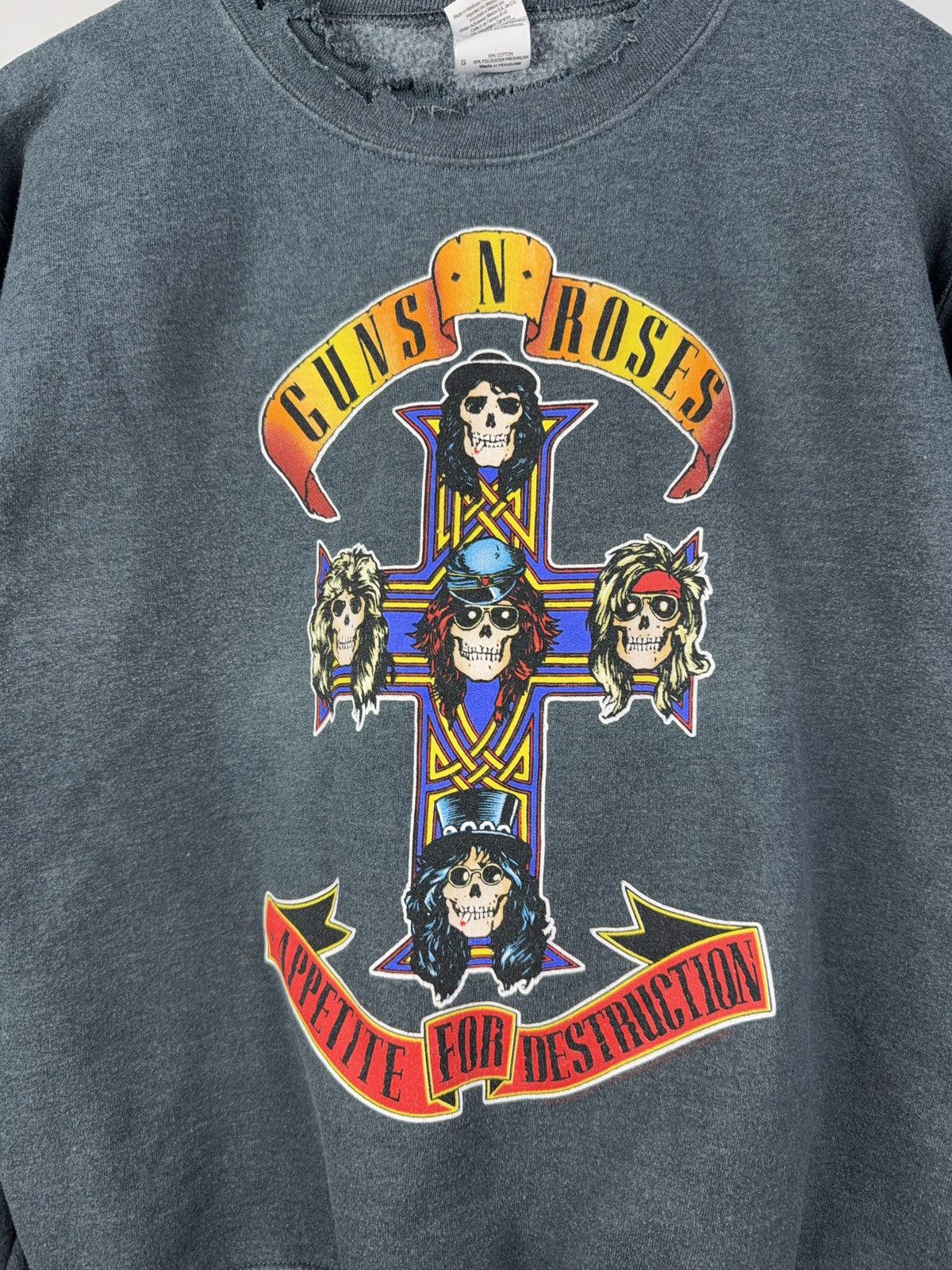 Band Tees × Guns N' Roses × Vintage Vintage 2008 Guns N Roses Distressed Sweatshirt Crewneck 90s Size US S / EU 44-46 / 1 - 3 Thumbnail