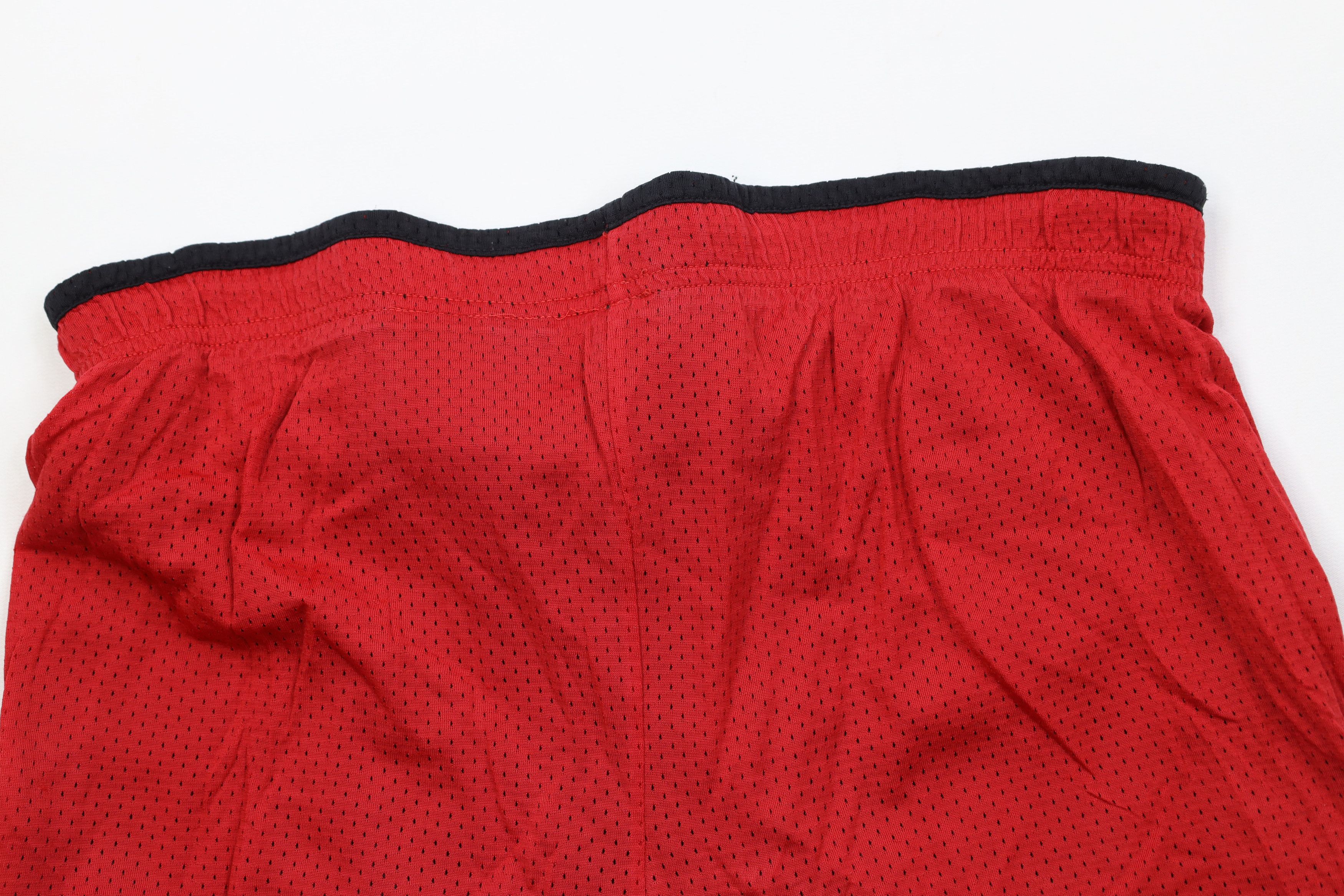 Vintage Vintage 90s Streetwear Layered Mesh Above Knee Shorts Red Size US 32 / EU 48 - 7 Thumbnail