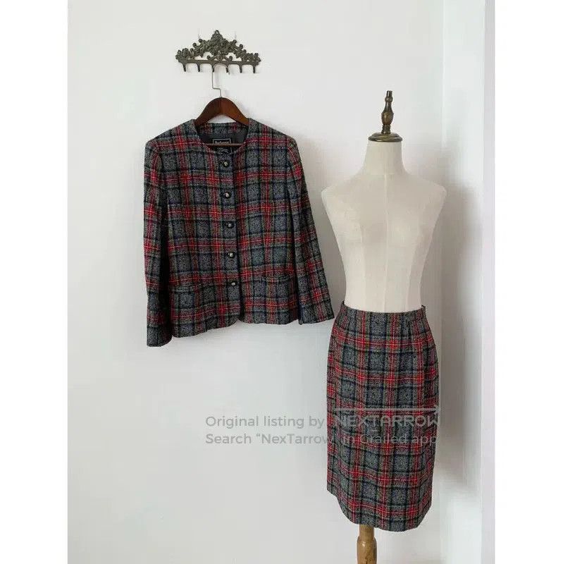 Burberry Burberry Gray Wool Women's Dress Size M. Size M / US 6-8 / IT 42-44 - 1 Thumbnail