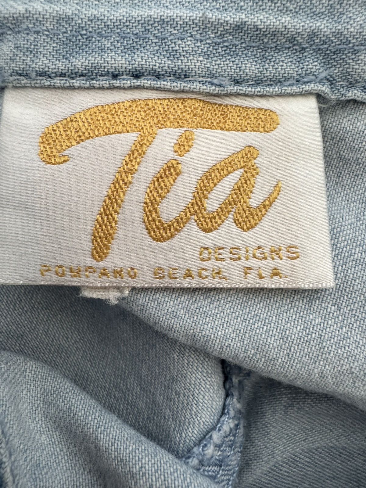 Vintage Tia Medium vintage 90s denim women’s shirt southwestern Size M / US 6-8 / IT 42-44 - 4 Thumbnail