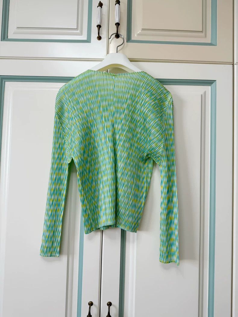 Issey Miyake Issey Miyake size:3 Green pleated long-sleeved cardigan Size M / US 6-8 / IT 42-44 - 2 Thumbnail