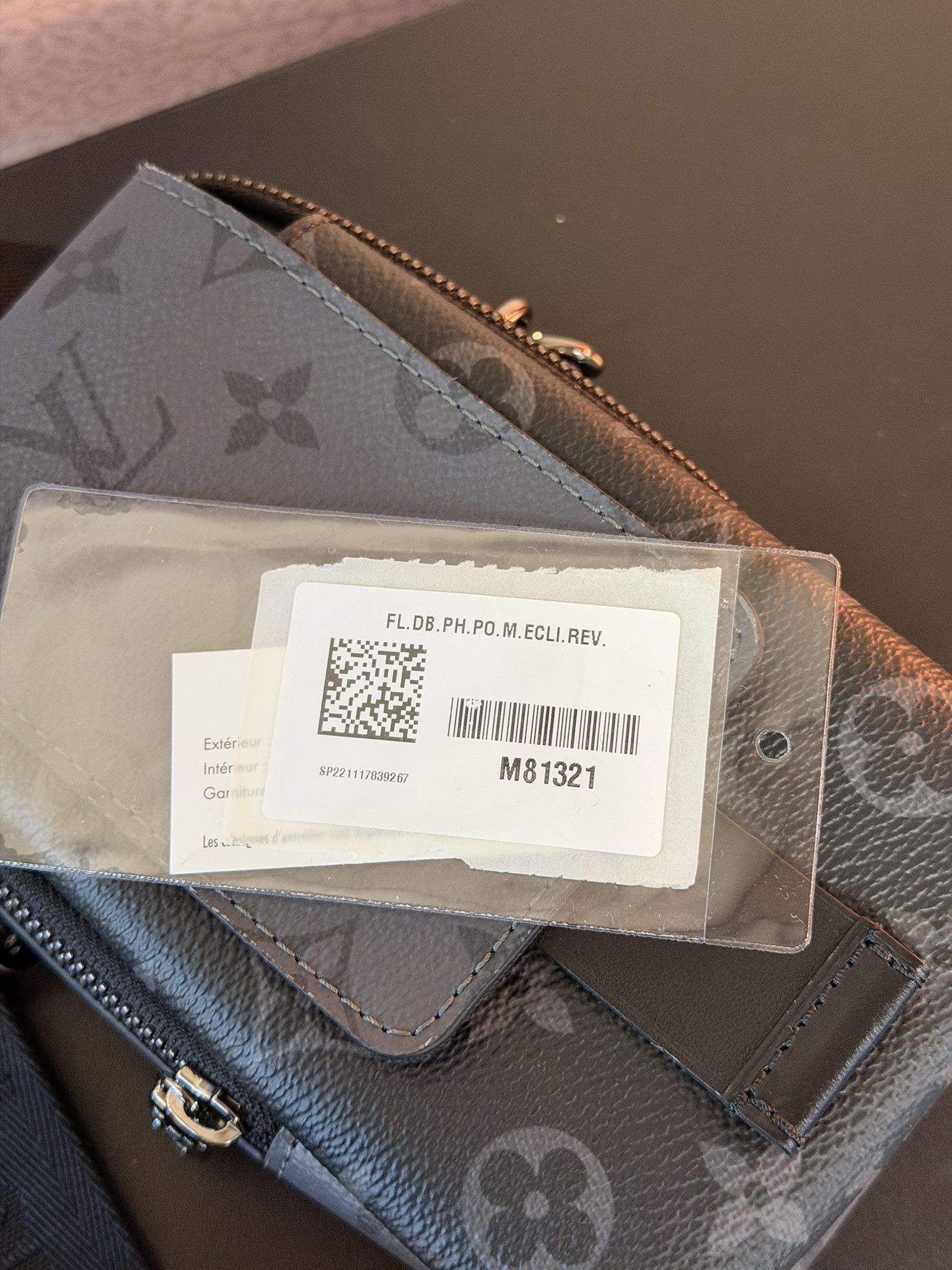 Louis Vuitton LOUIS VUITTON Phone Pouch NM – Monogram Eclipse M81321 Size ONE SIZE - 12 Thumbnail
