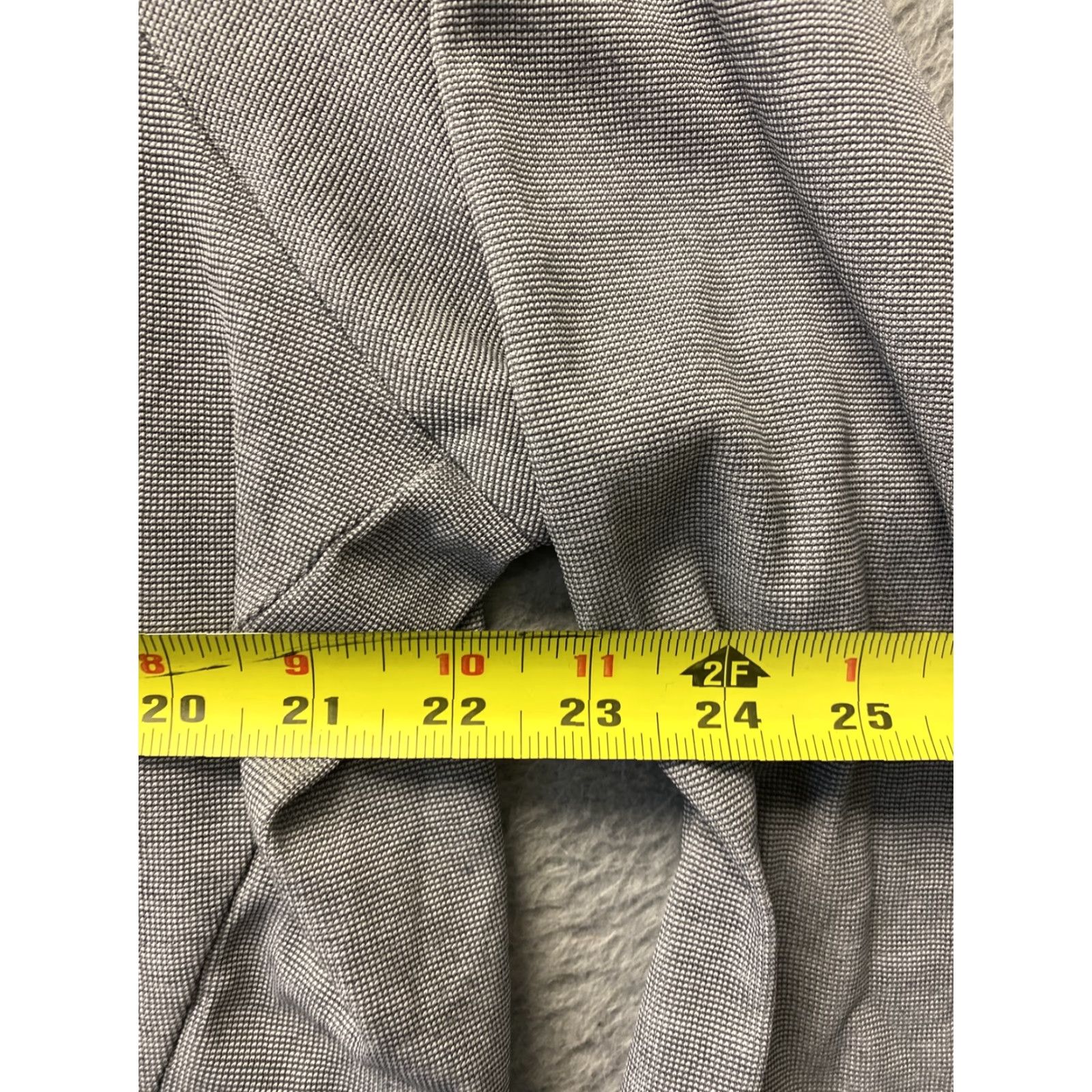 Patagonia Patagonia Shirt Men's Long Sleeve Logo Stretch Active XL Gray 104-45 / T-Shirt / Modern Recycled Fair Trade / Patagonia P-6 (Product Line) Size US XL / EU 56 / 4 - 5 Thumbnail