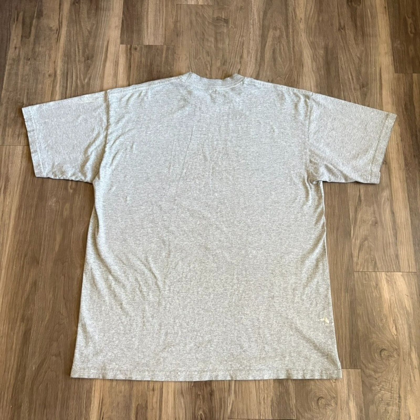 Vintage Vintage T-Shirt Thrashed Grunge Paint Splattered Size XL Size US XL / EU 56 / 4 - 7 Thumbnail