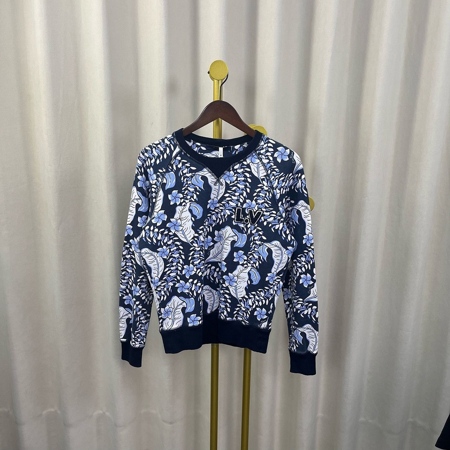 Louis Vuitton Louis Vuitton Floral Logo Sweatshirt Size XS Size US XS / EU 42 / 0 - 1 Thumbnail