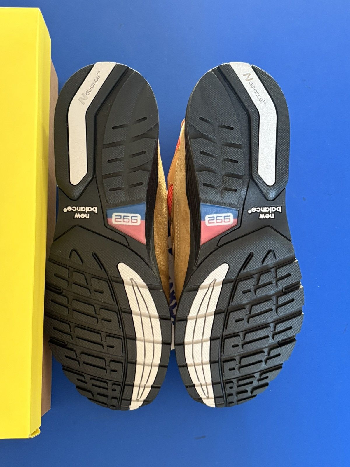 Action Bronson × New Balance New Balance x Action Bronson 992 Made in USA Tiger Eye Size US 9 / EU 42 - 7 Thumbnail