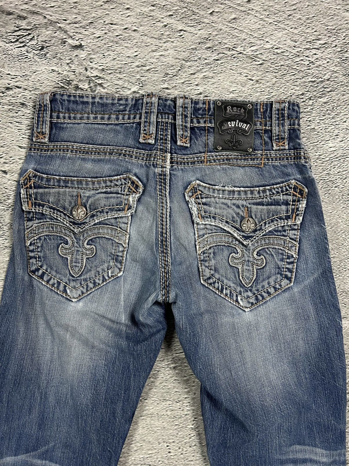 Rock Revival Rock Revival vintage blue jeans Y2K flared Size US 29 - 2 Thumbnail