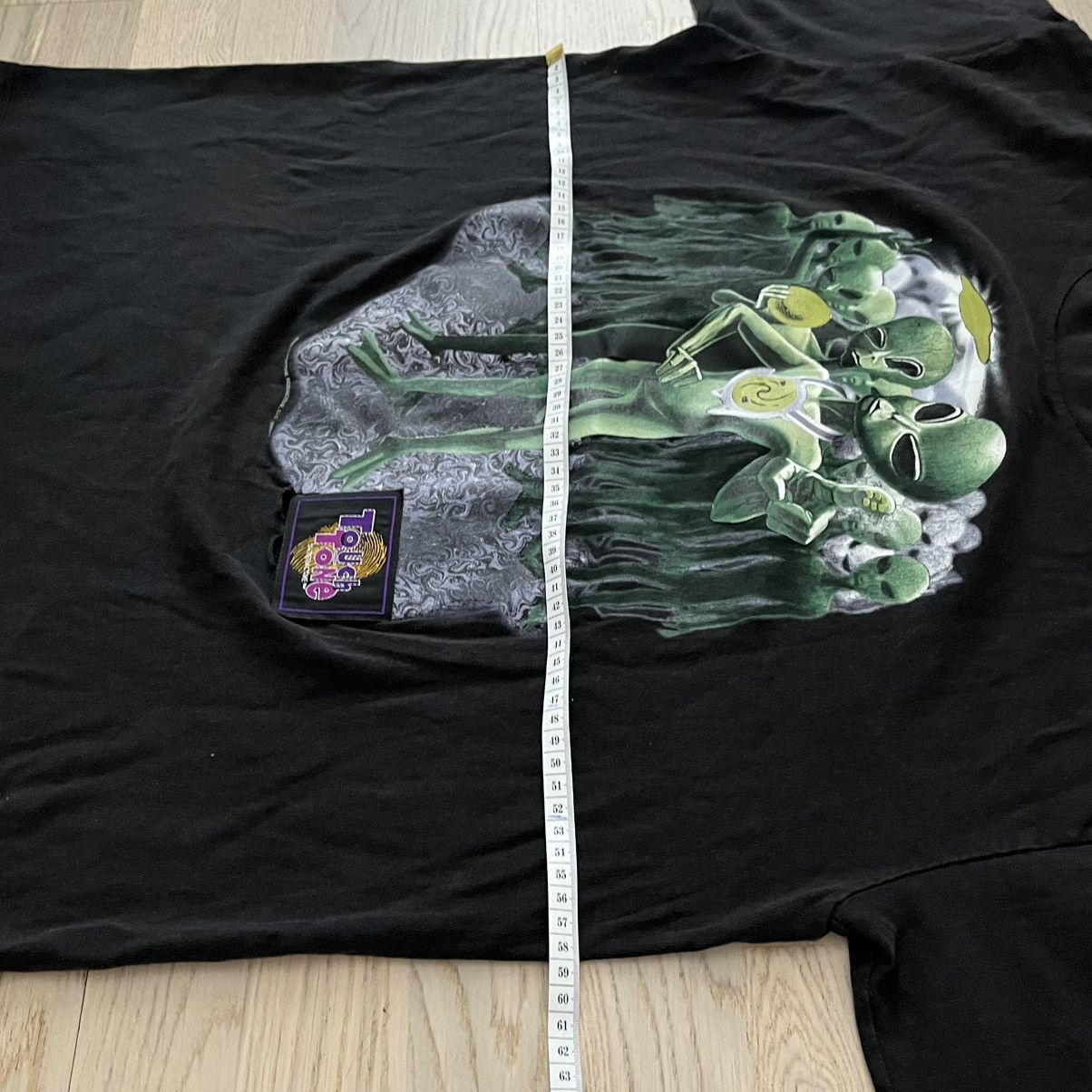 Vintage Vintage 1997 Touch Tone Alien Graphic T-Shirt by Wild Oats Size US XL / EU 56 / 4 - 12 Thumbnail