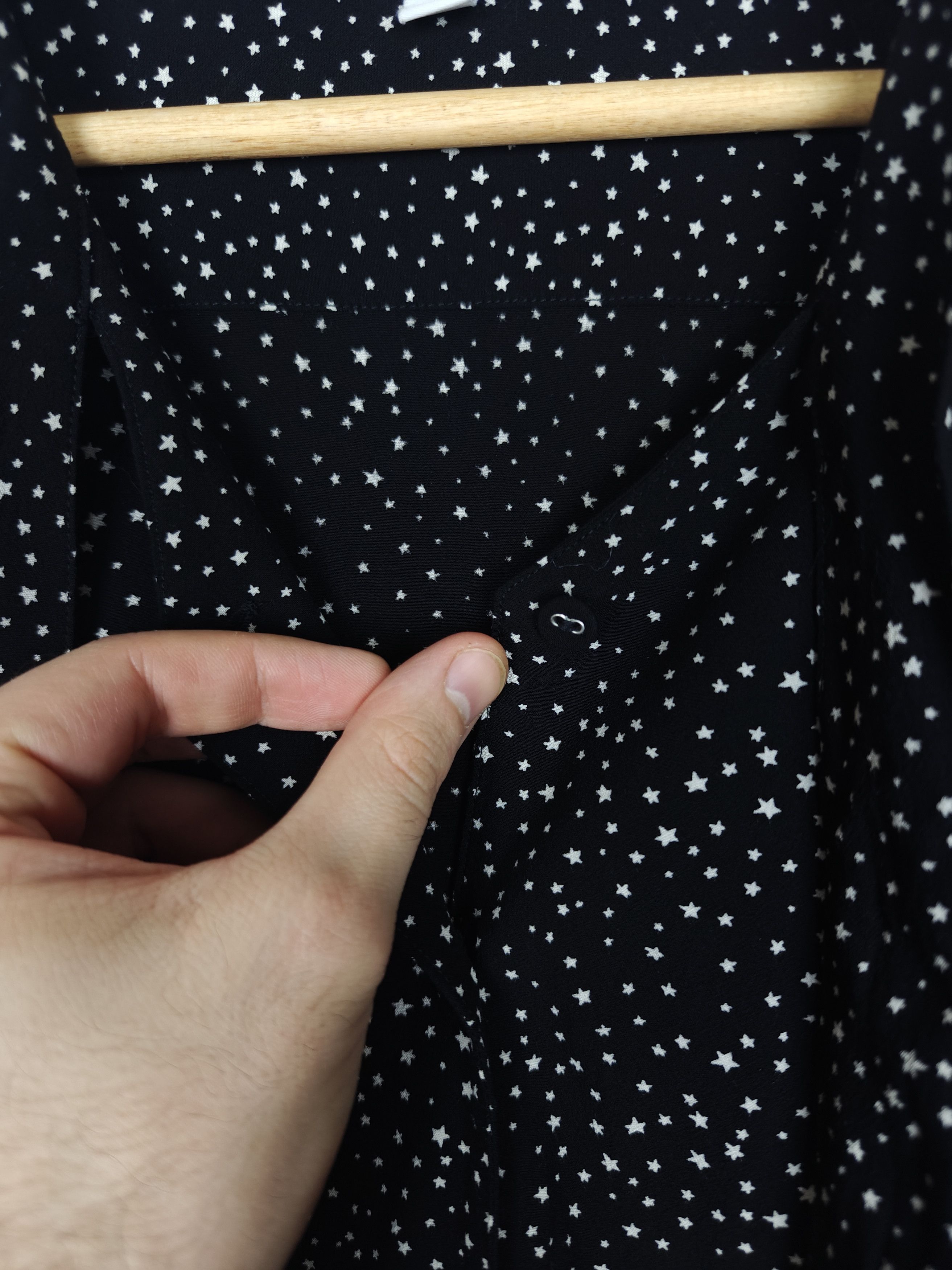 Uniqlo Uniqlo x Ines De La Fressange Button Shirt Star Monogram M Size M / US 6-8 / IT 42-44 - 6 Thumbnail