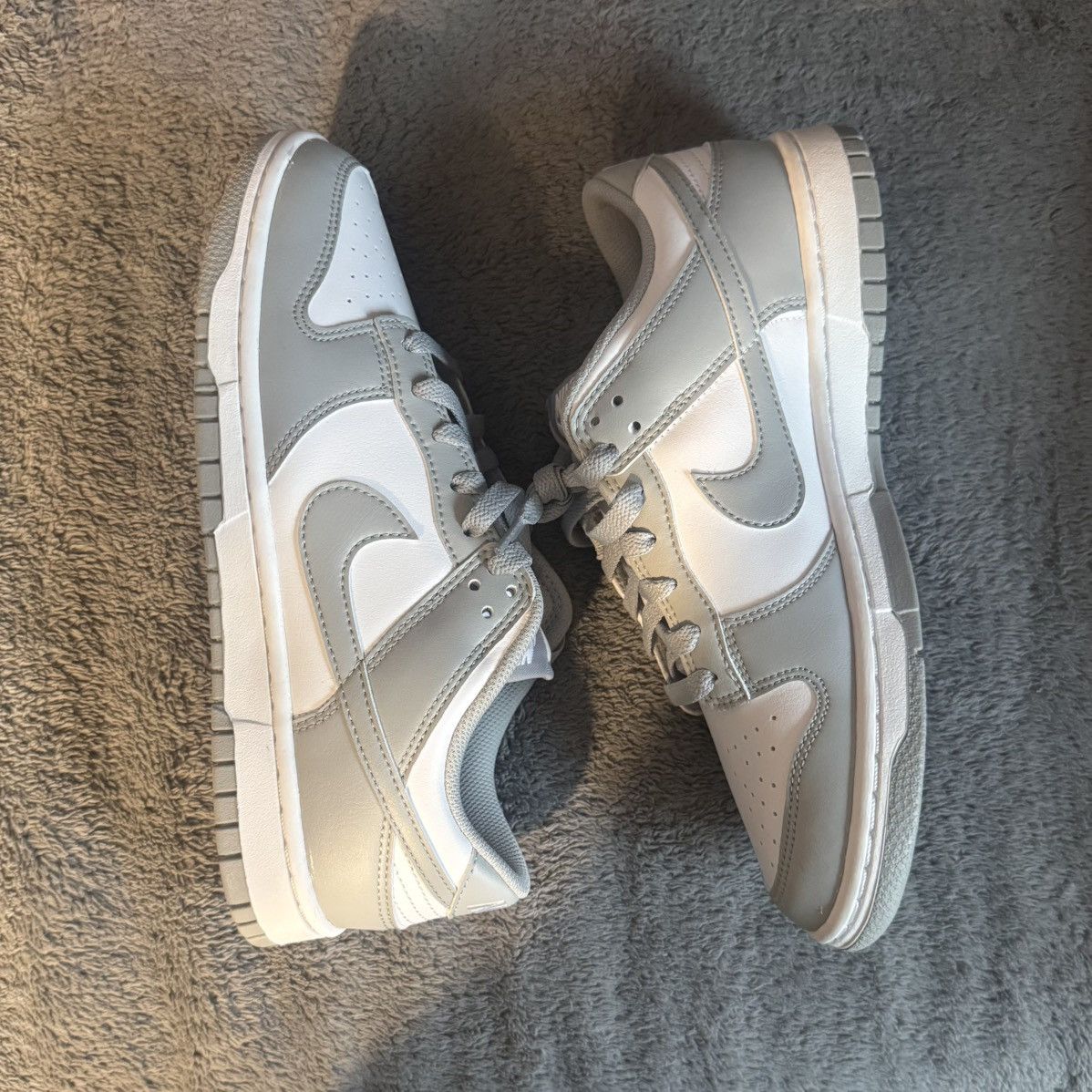 Nike Nike Dunk Low 'Light Smoke Grey' Size US 7.5 / EU 40-41 - 2 Thumbnail