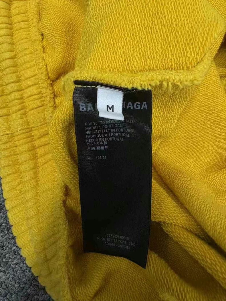 Balenciaga Balenciaga size M Yellow embroidered coke shorts Size US 29 - 5 Thumbnail