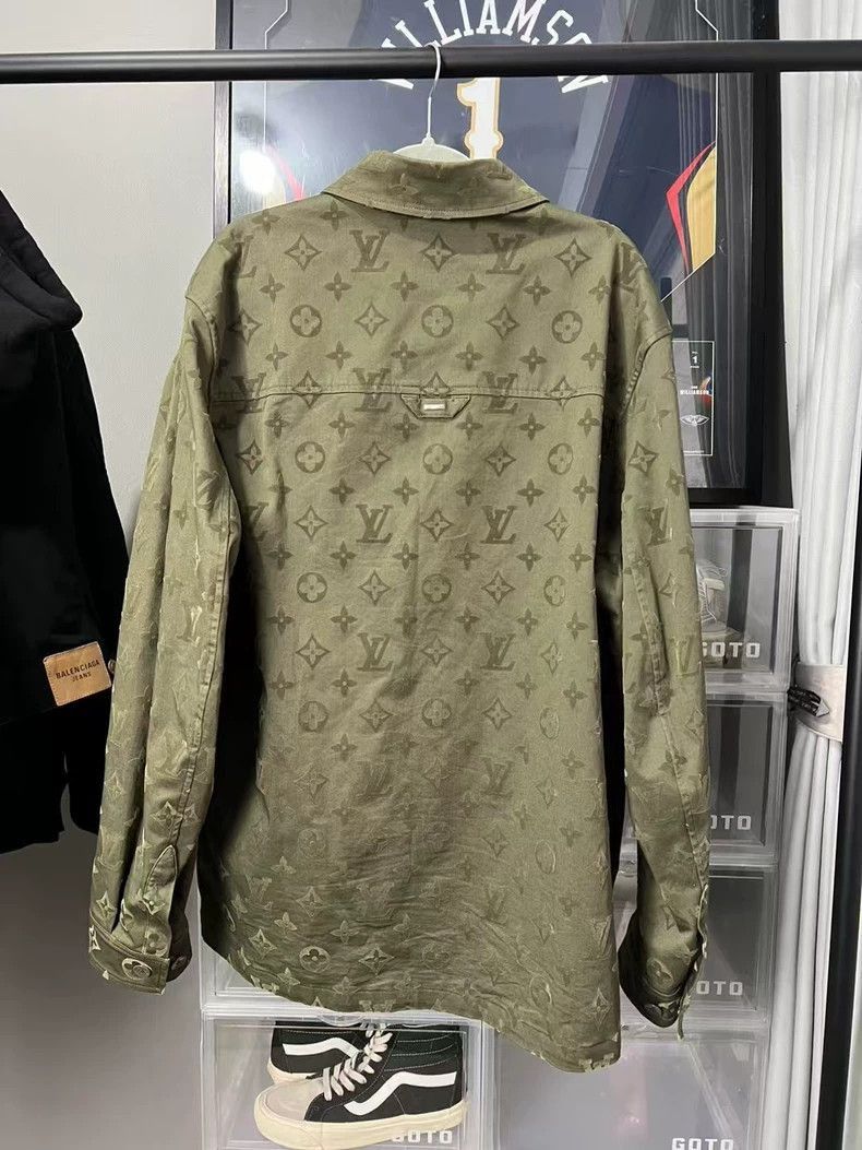 Louis Vuitton Full Print Shirt Jacket L Size -2505 Size US L / EU 52-54 / 3 - 2 Thumbnail
