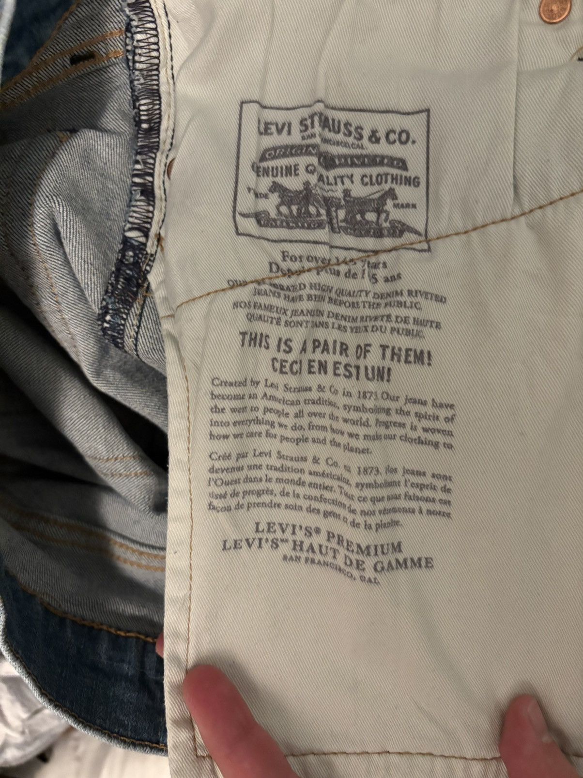 Levi's Levi’s blue faded wash classic fit Size US 32 / EU 48 - 7 Thumbnail
