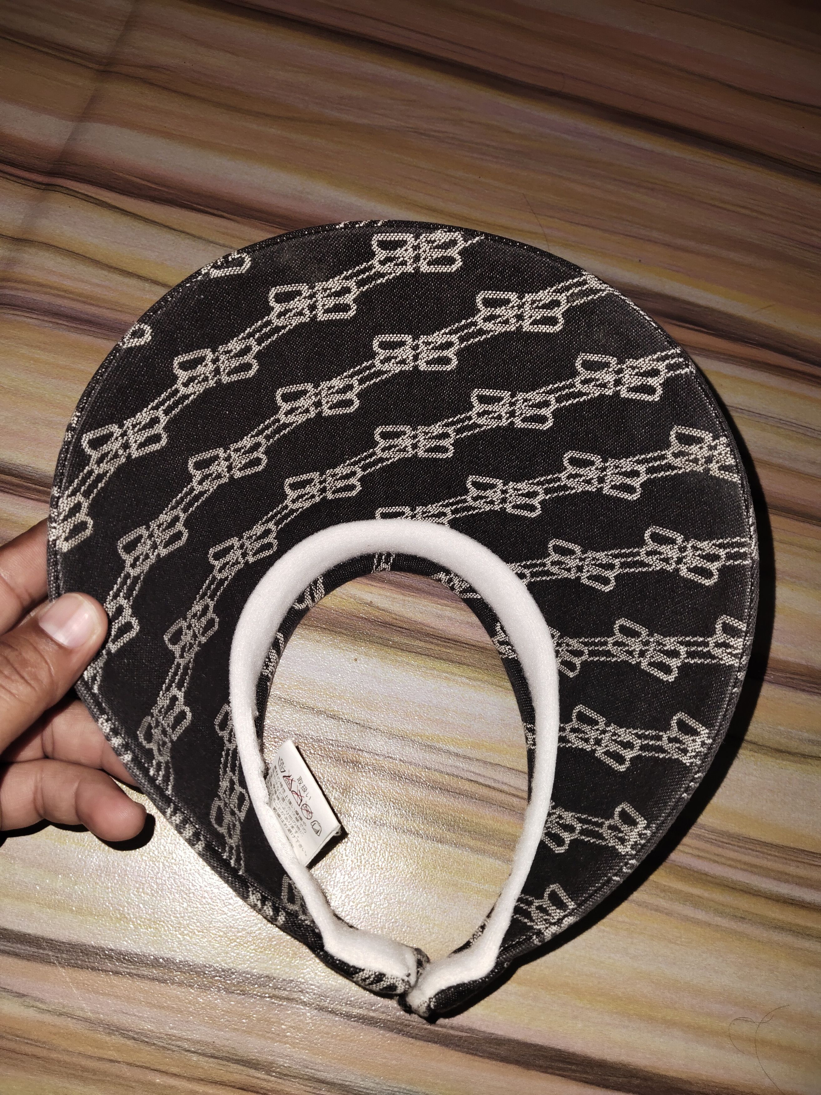Balenciaga BALENCIAGA Monogram Half Cap Size ONE SIZE - 6 Thumbnail