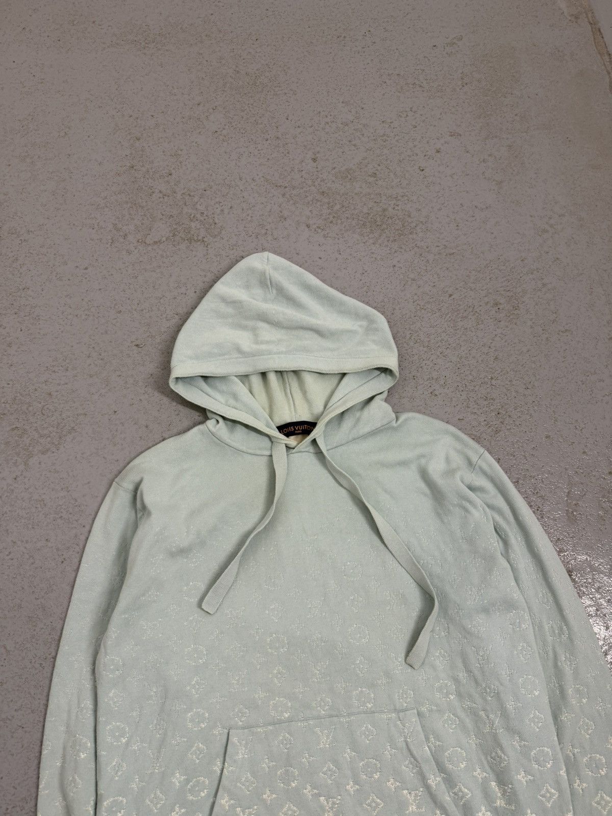 Louis Vuitton Louis Vuitton Gradient Monogram Baby Blue Hoodie Size US L / EU 52-54 / 3 - 4 Thumbnail