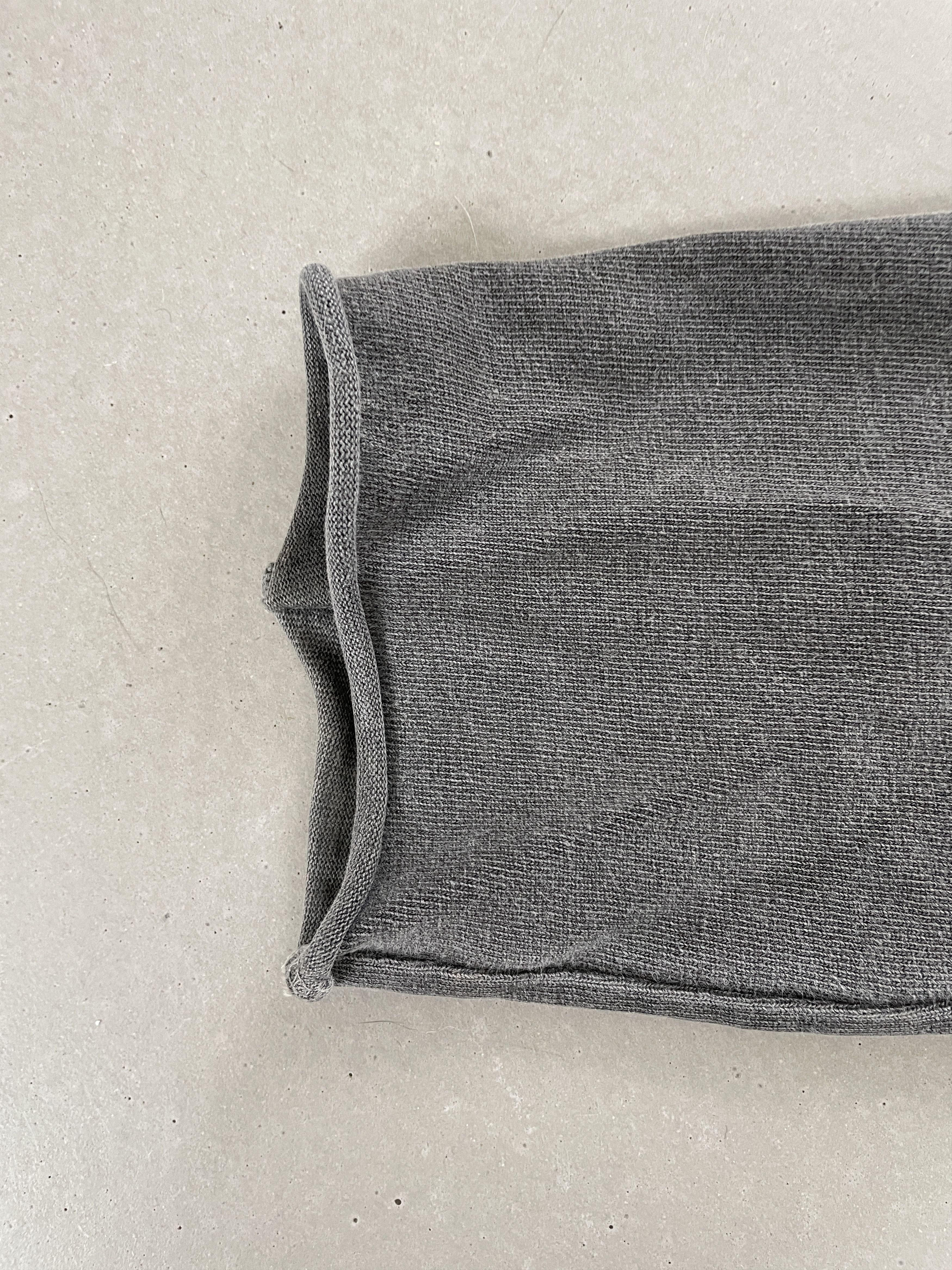 Attachment Thick grey long sleeve Size US M / EU 48-50 / 2 - 5 Thumbnail