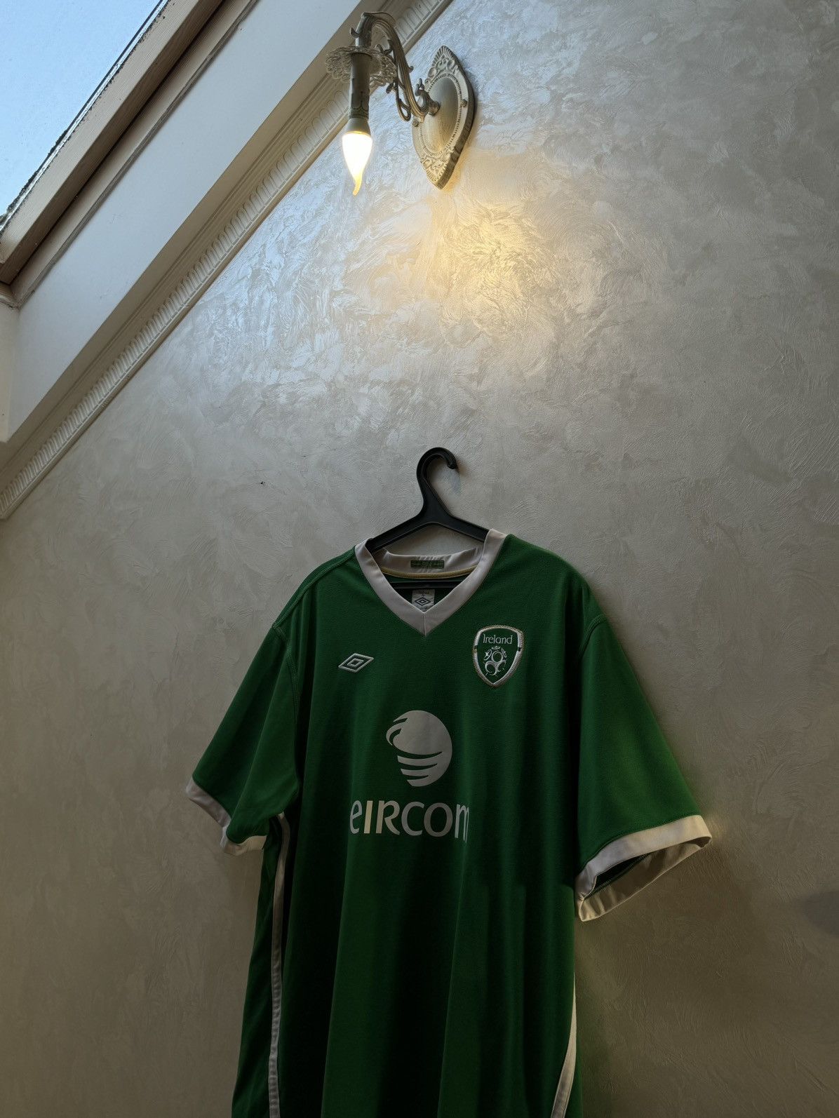 Umbro Ireland 2010 vintage home shirt umbro jersey l-xl Size US L / EU 52-54 / 3 - 2 Thumbnail