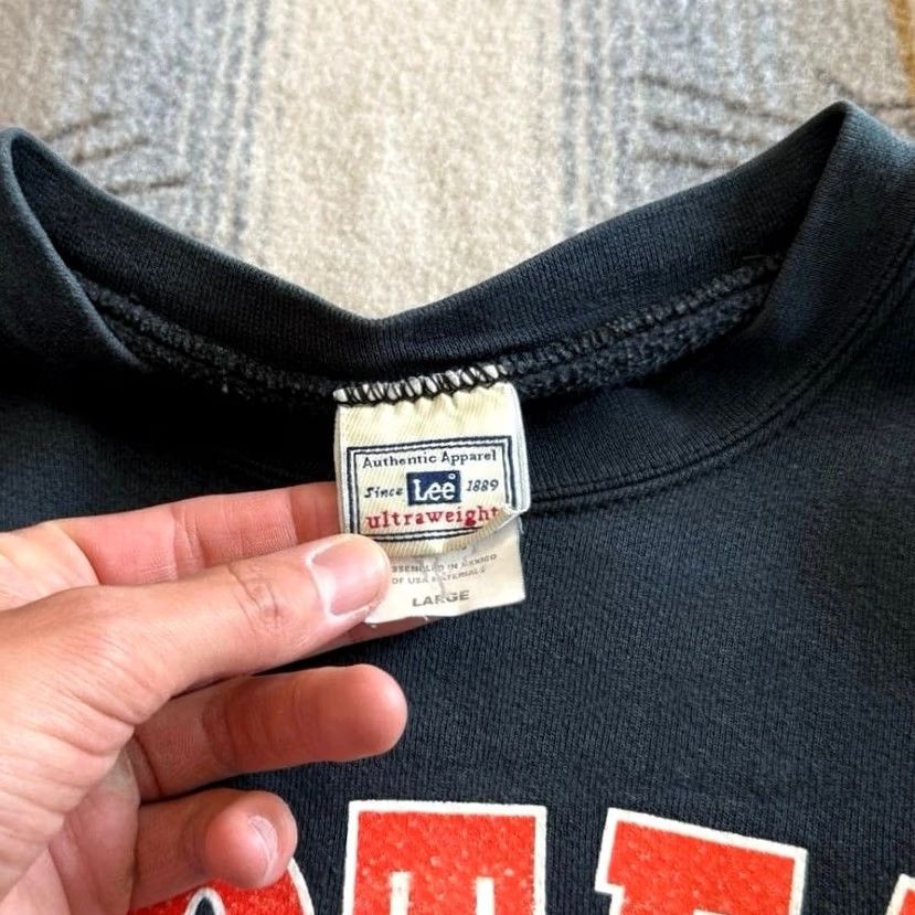 Lee VINTAGE Hooters Athletics Crewneck Sweatshirt Large Heavyweight Black 90s Mens Size US L / EU 52-54 / 3 - 3 Thumbnail