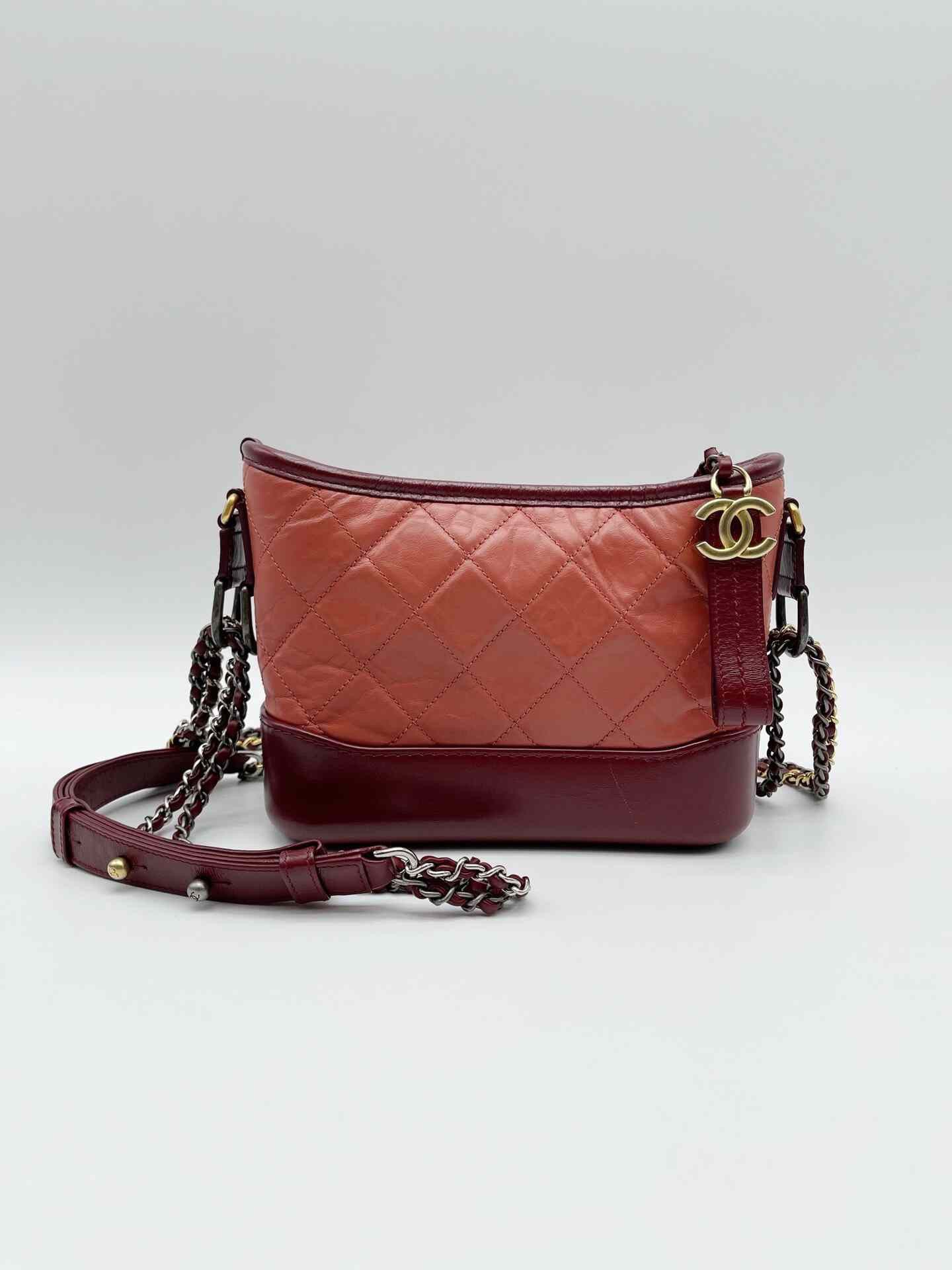 Chanel Pre-loved Bag Very good condition Size ONE SIZE - 1 Thumbnail