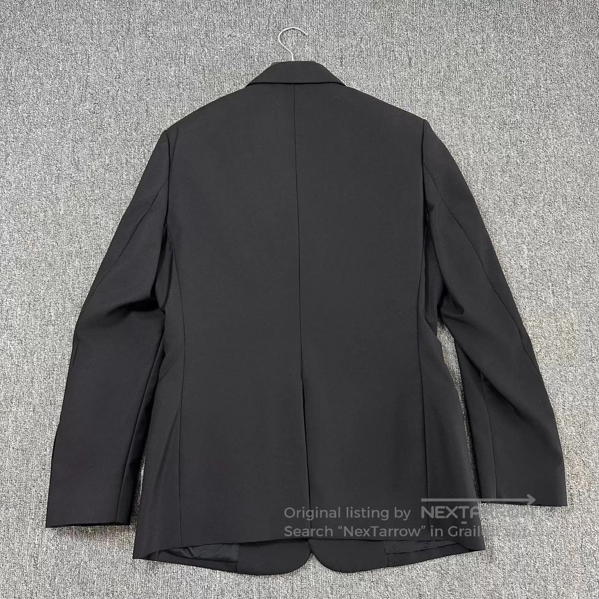 Dior Black Single-Breasted Blazer with Bee Brooch. Size US M / EU 48-50 / 2 - 3 Thumbnail
