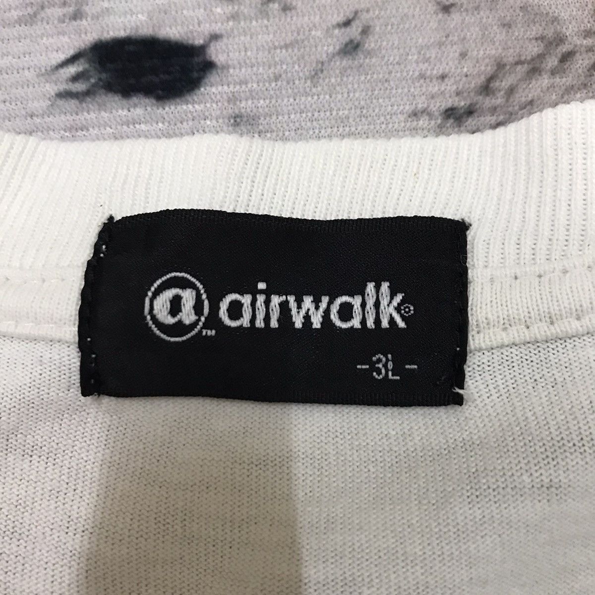 Airwalk Vintage AirWalk BiglogoTshirt Size US XL / EU 56 / 4 - 8 Thumbnail