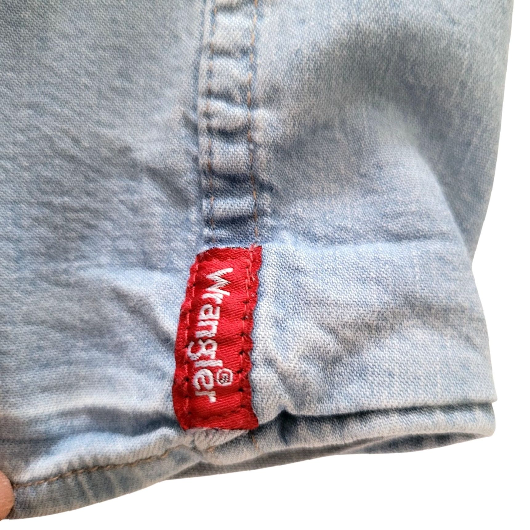 Wrangler Vintage Wrangler Long Sleeve Denim Shirt XL Light Blue Western Pearl Snap USA Mens Size US XL / EU 56 / 4 - 5 Thumbnail