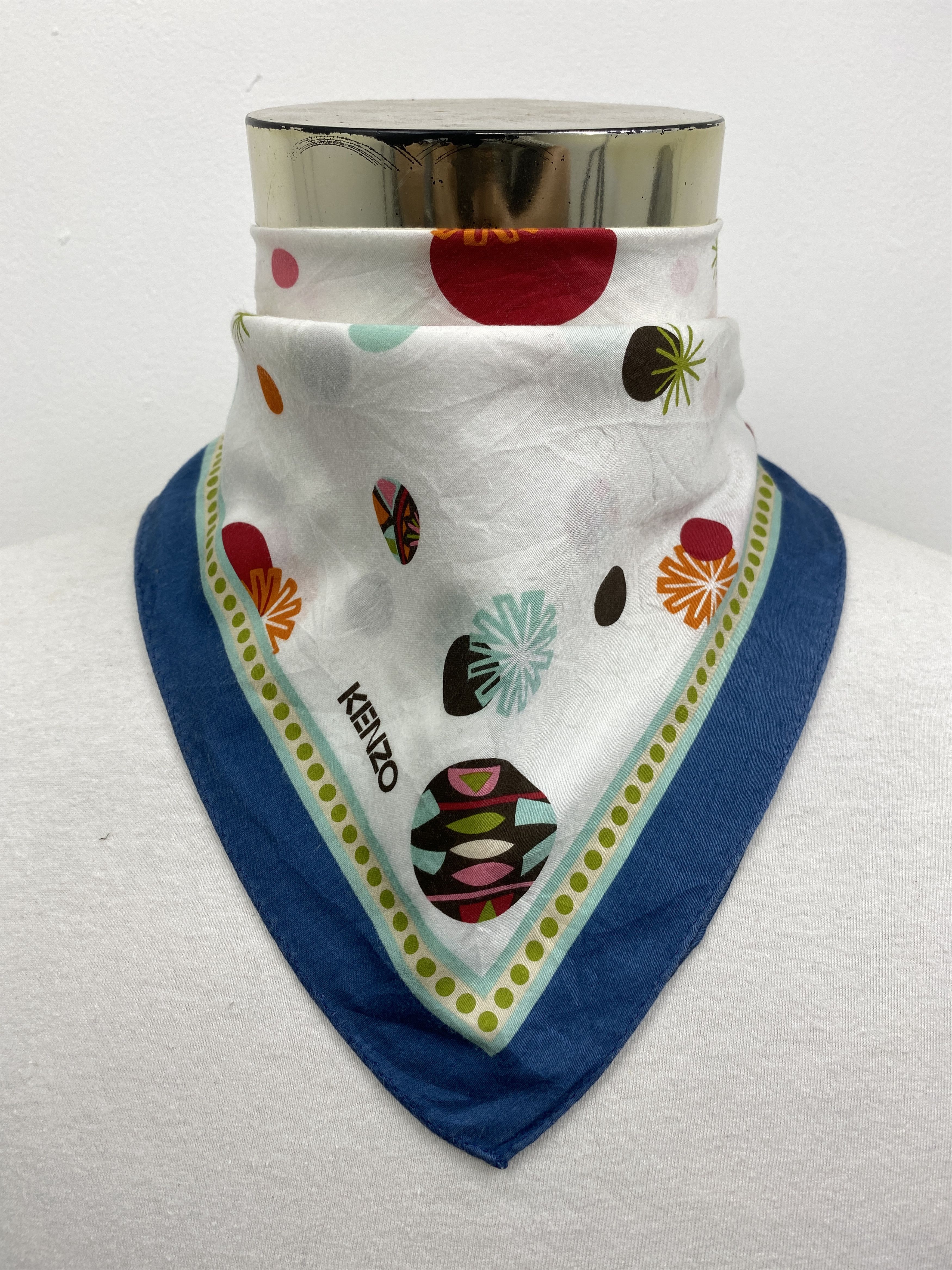 Kenzo Vintage Kenzo Handkerchief Neckerchief HKC0366 Size ONE SIZE - 1 Thumbnail
