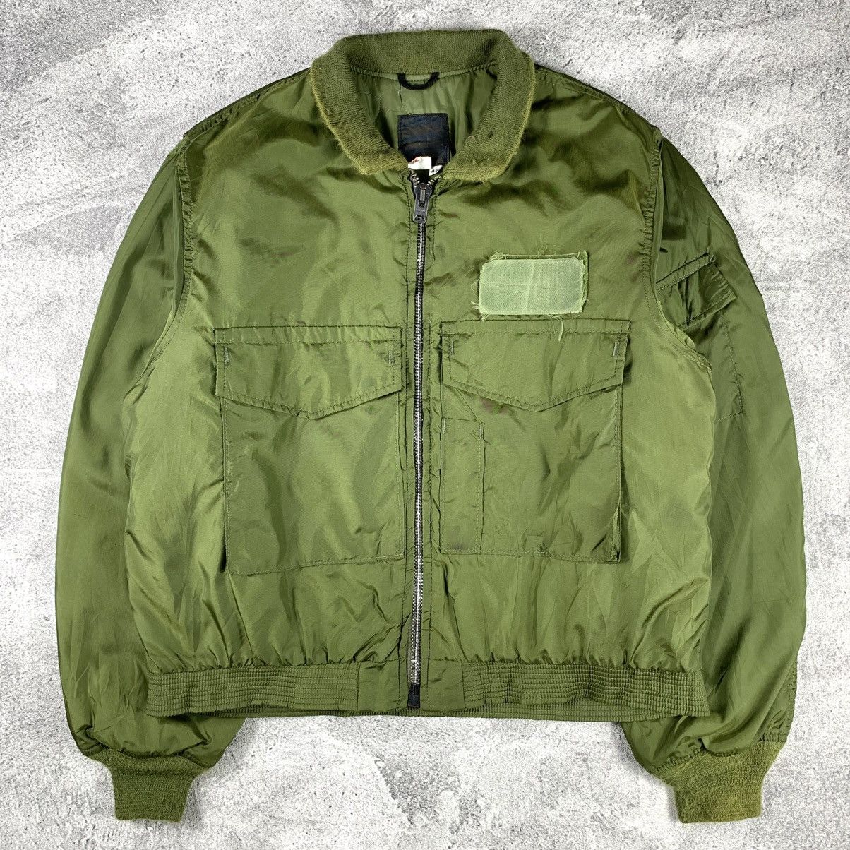 ジャケット・アウター AVIREX type G-8 WEP flight jacket GONZ AVIREX vintage USA made G8 WEP flight jacket men's L khaki