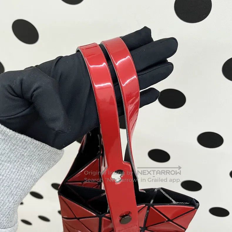 Issey Miyake Issey Miyake Red Six-Grid Shoulder Bag Size ONE SIZE - 3 Thumbnail