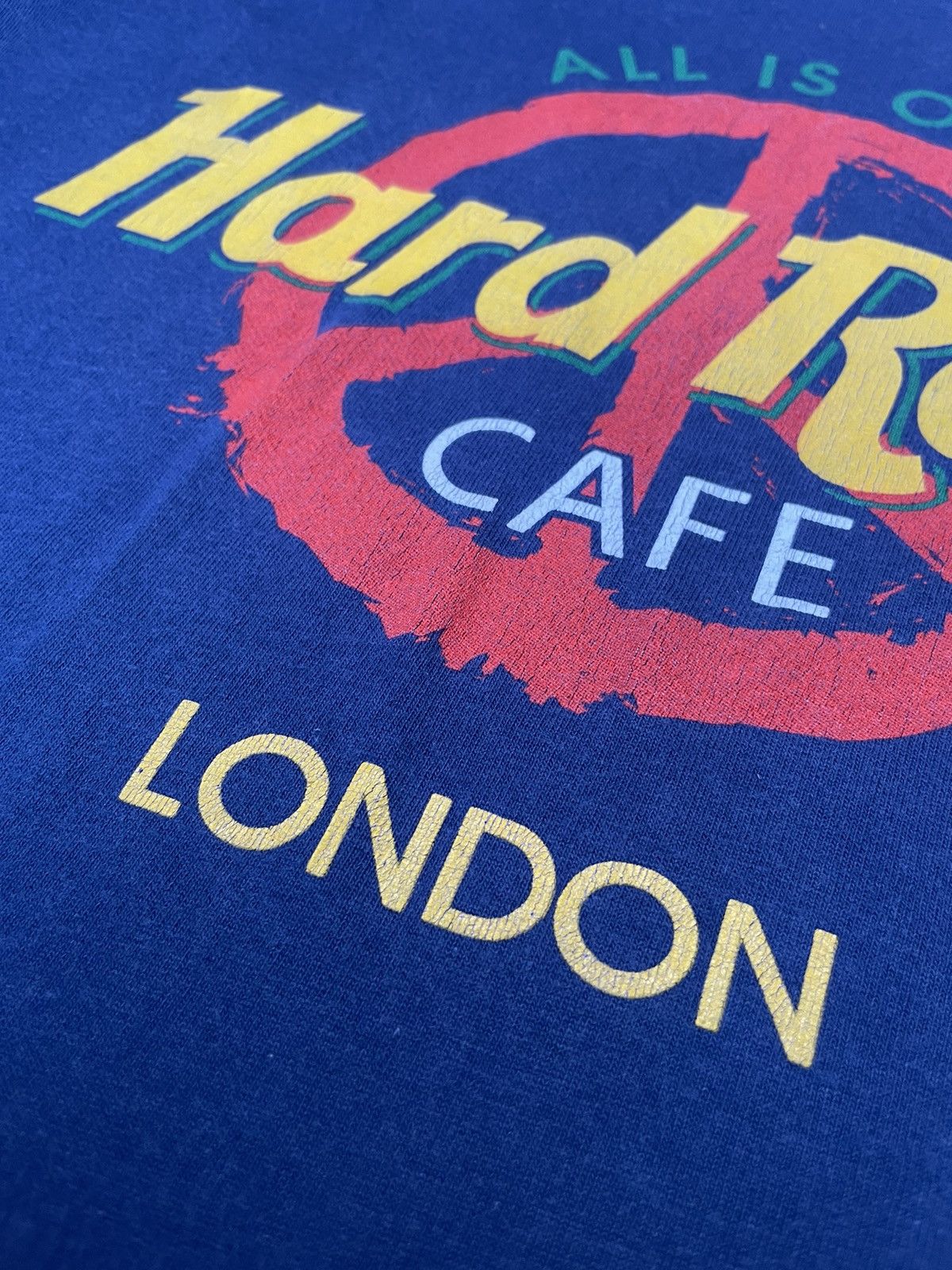 Hard Rock Cafe Vintage Hard Rock Cafe London Size US S / EU 44-46 / 1 - 12 Thumbnail