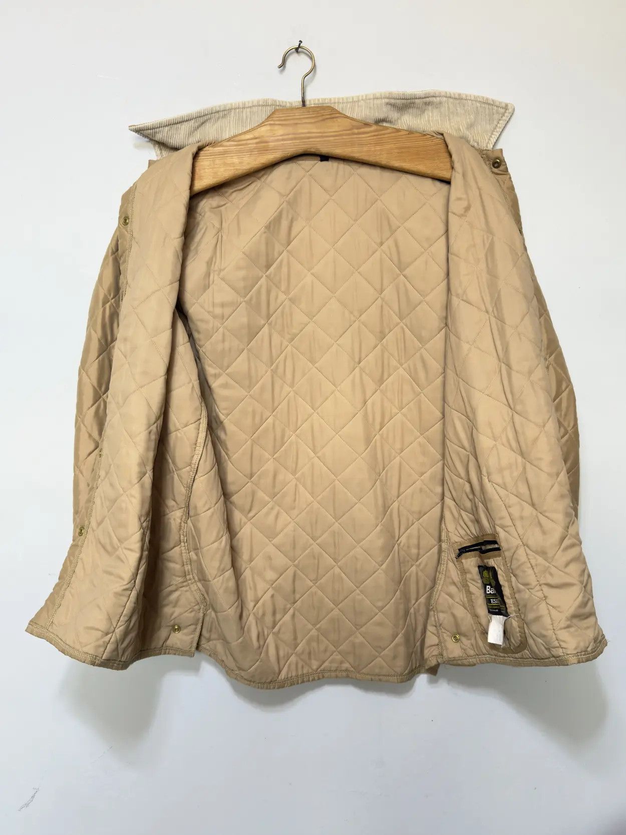Barbour Barbour quilted down jacket camel gold beige xxl Size US XXL / EU 58 / 5 - 5 Thumbnail