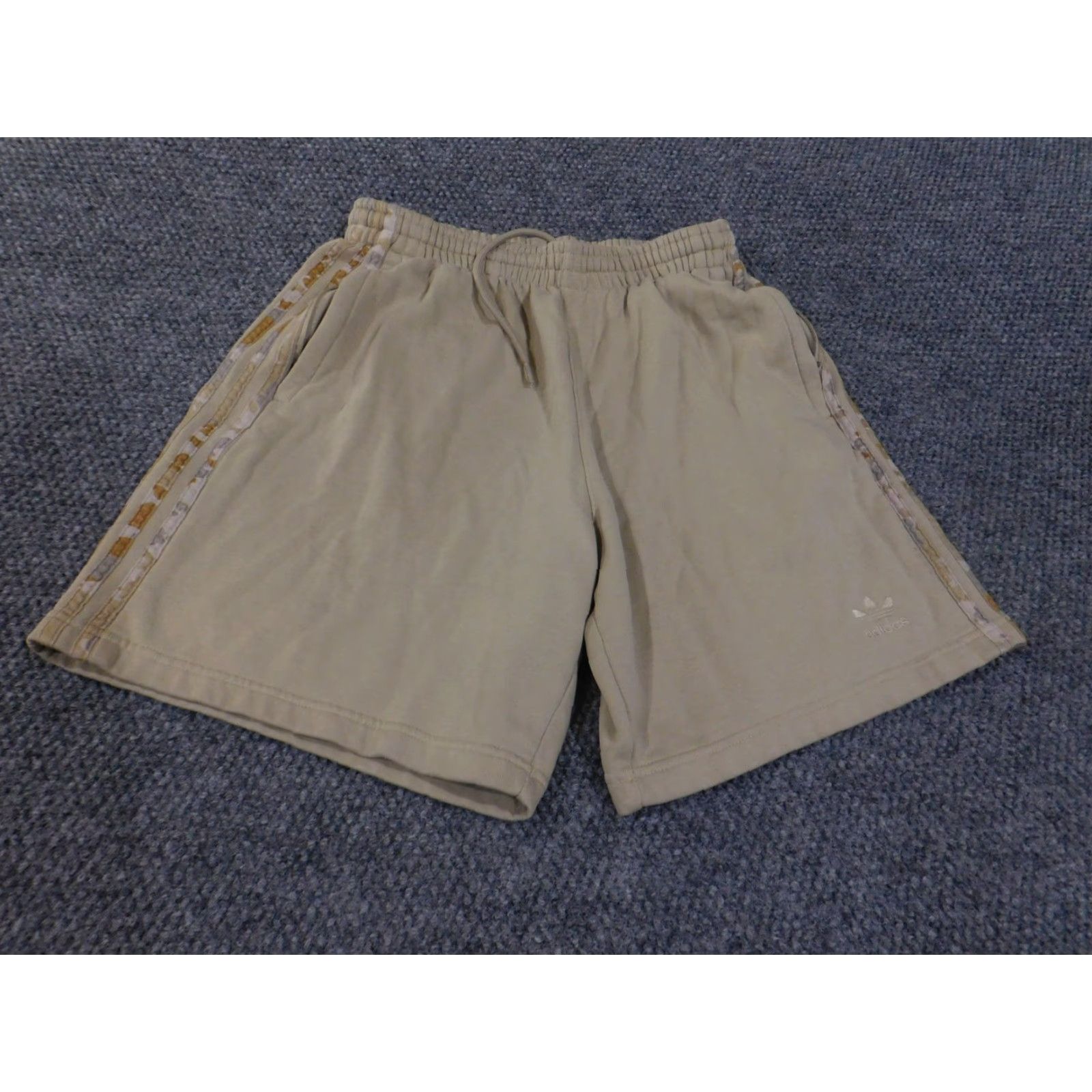 Adidas Adidas Shorts Mens Medium Beige Trefoil Logo Drawstring Pockets Casual Athletic Size US 31 - 3 Thumbnail