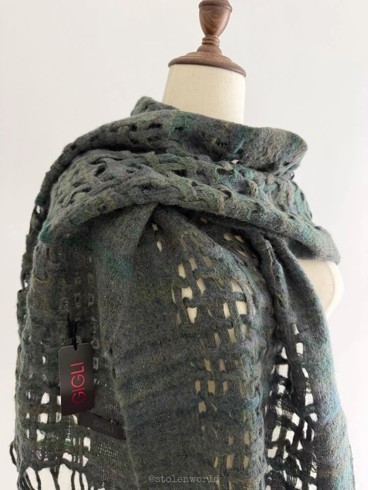 Romeo Gigli Romeo Gigli Moss Green Open Knit Tassel Wool Scarf Size ONE SIZE - 4 Thumbnail
