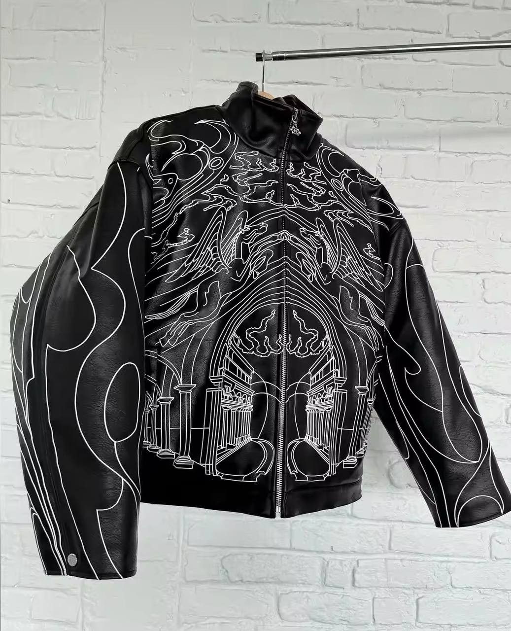 Japanese Brand × Vintage shortened leather jacket with design (faux leather) Size US M / EU 48-50 / 2 - 7 Thumbnail