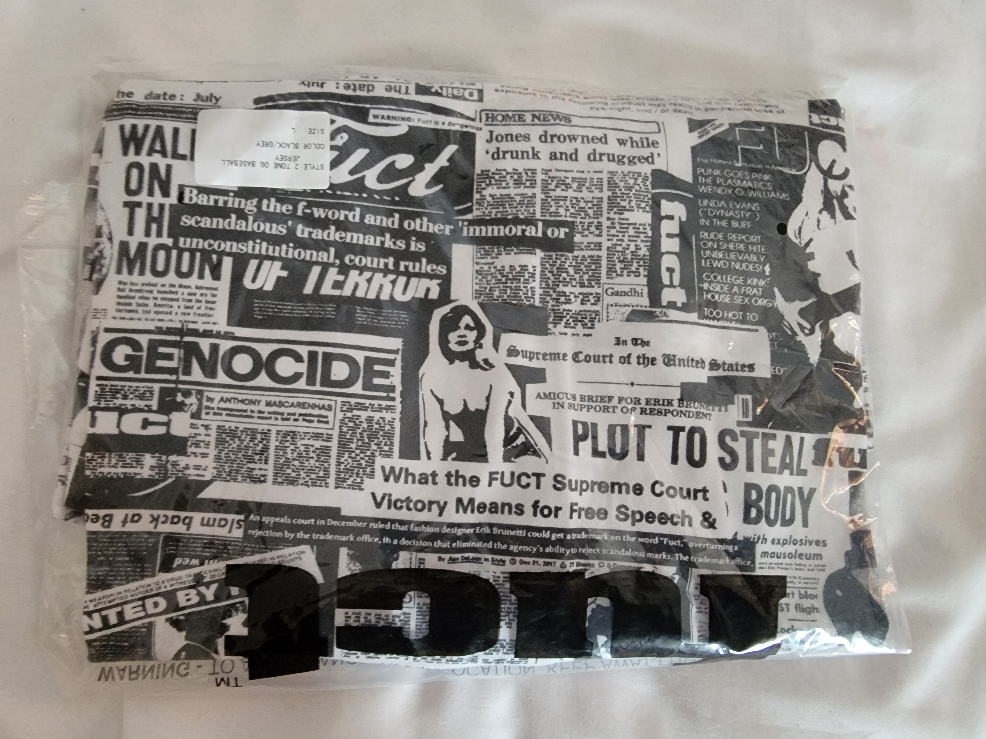 FUCT Fuct Headlines Tee (L) Size US L / EU 52-54 / 3 - 4 Thumbnail
