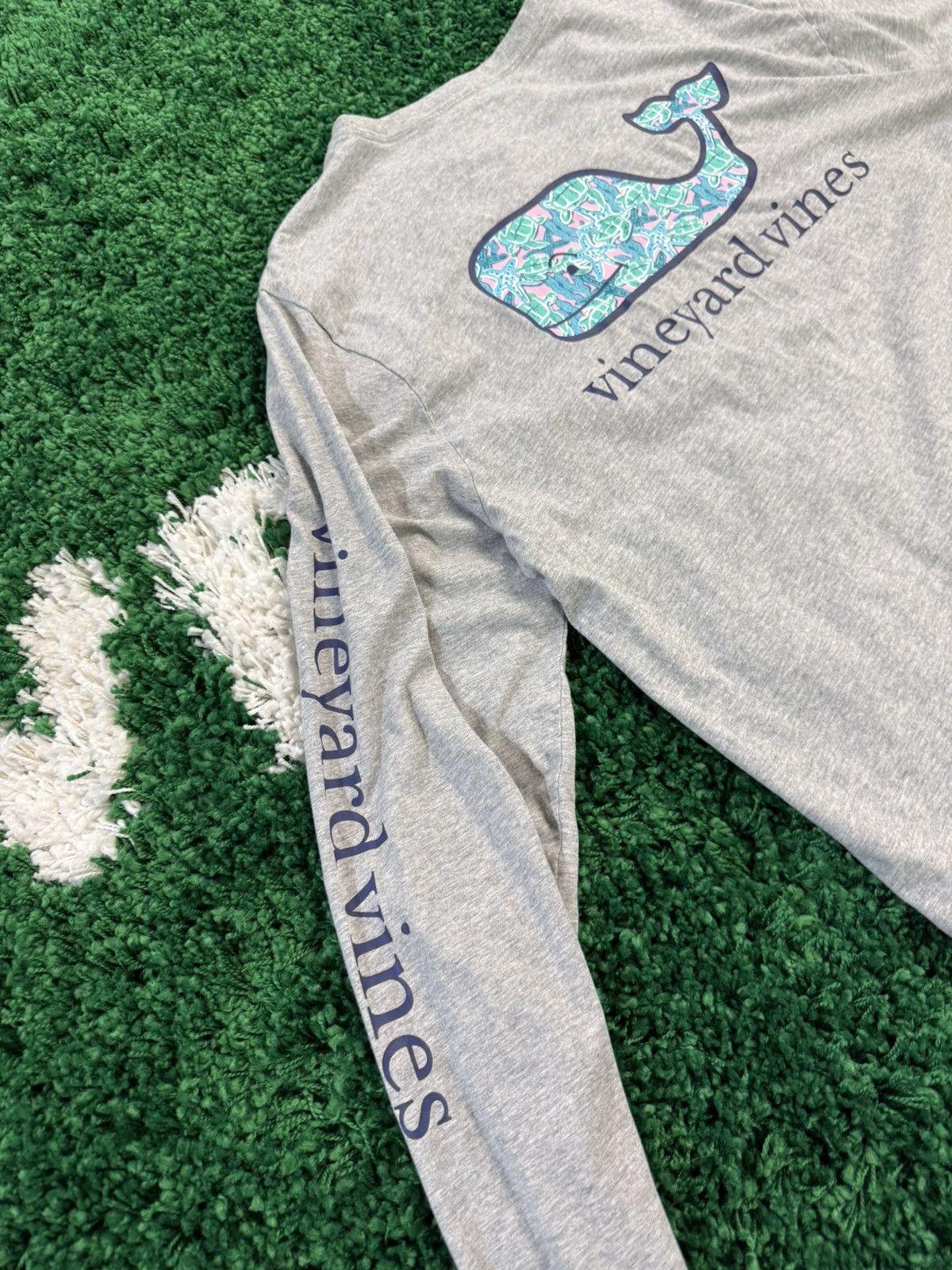 Vineyard Vines Vineyard Vines Grey Whale Paisley Logo Long Sleeve Large Size US L / EU 52-54 / 3 - 4 Thumbnail
