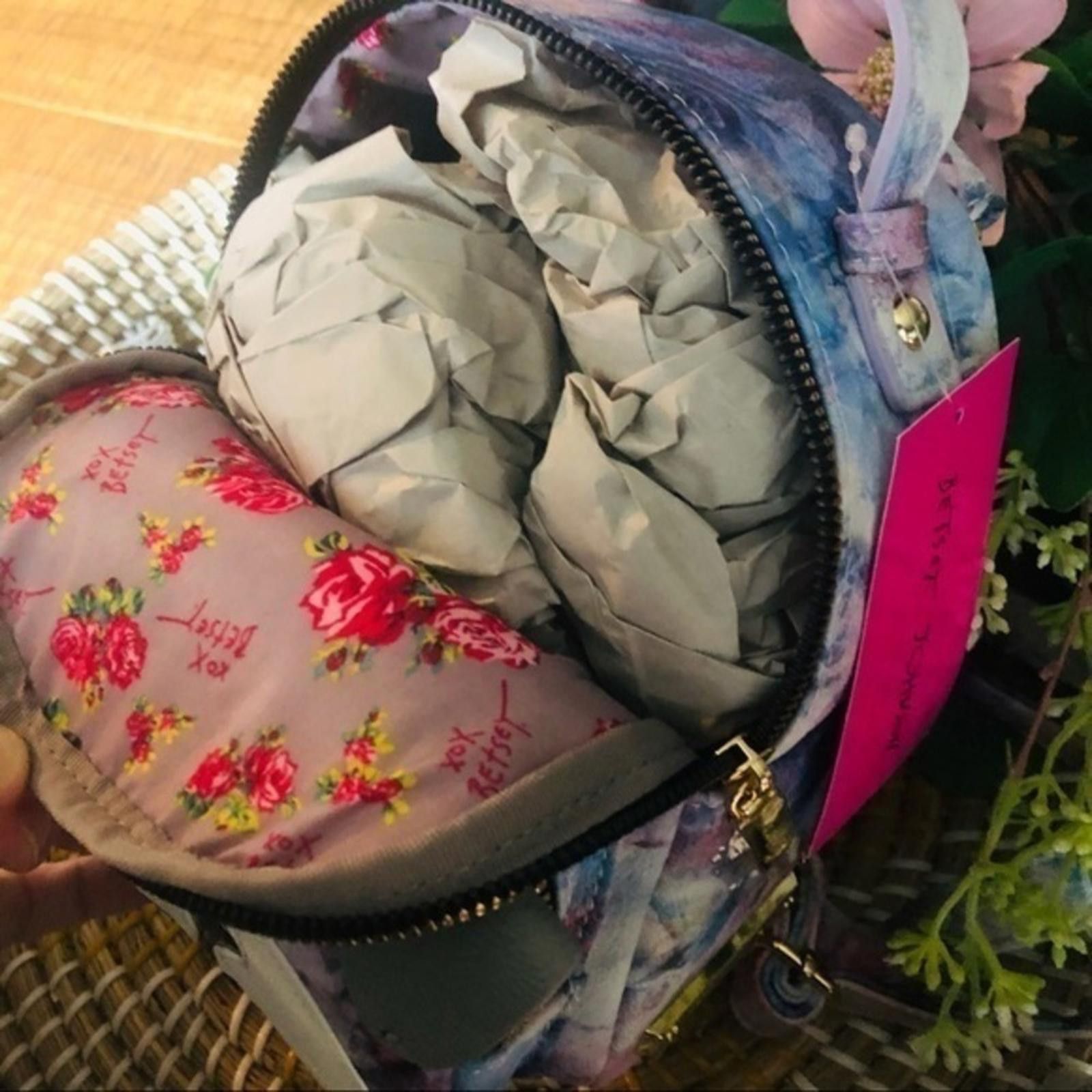 Designer Betsey Johnson Floral Backpack NWT Size ONE SIZE - 4 Thumbnail