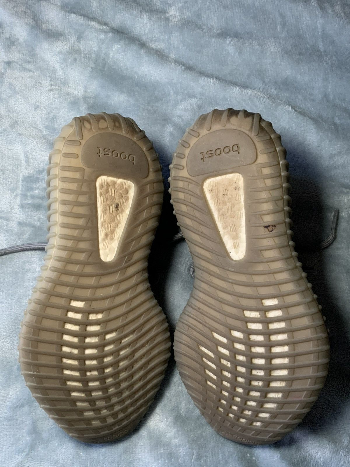 Yeezy Yeezy 350 beluga Size US 5 / EU 37 - 6 Thumbnail