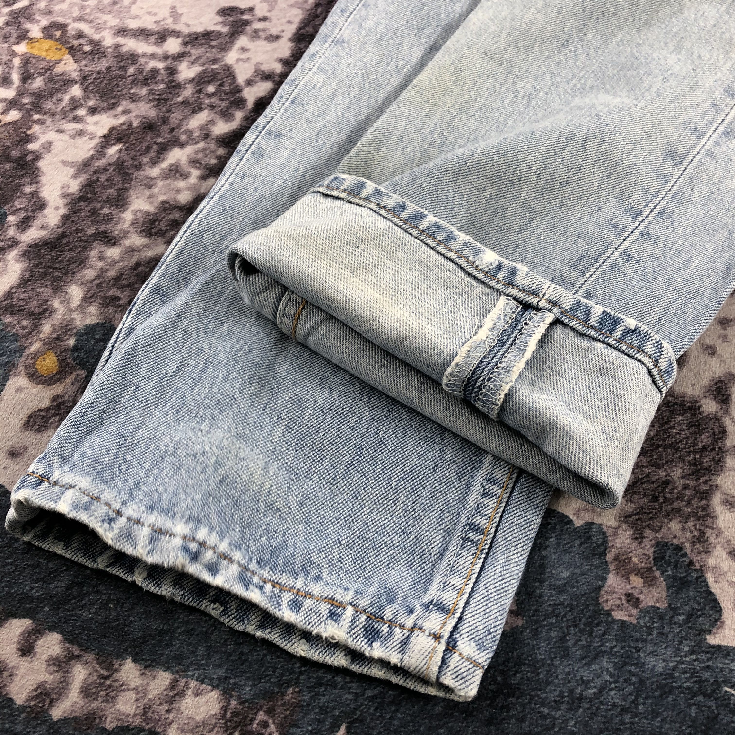 Levi's × Vintage Vintage 90s Light Wash Levis 501 Jeans-JM2832 Size US 29 - 9 Thumbnail