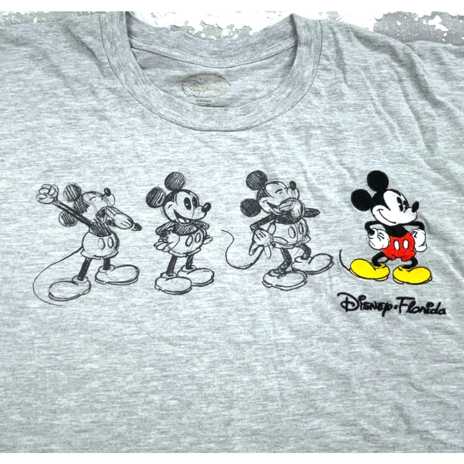 Disney Disney Shirt Men XL Gray Embroidered Mickey Mouse Tee Shadow Retro World Walt Disney Size US XL / EU 56 / 4 - 2 Thumbnail